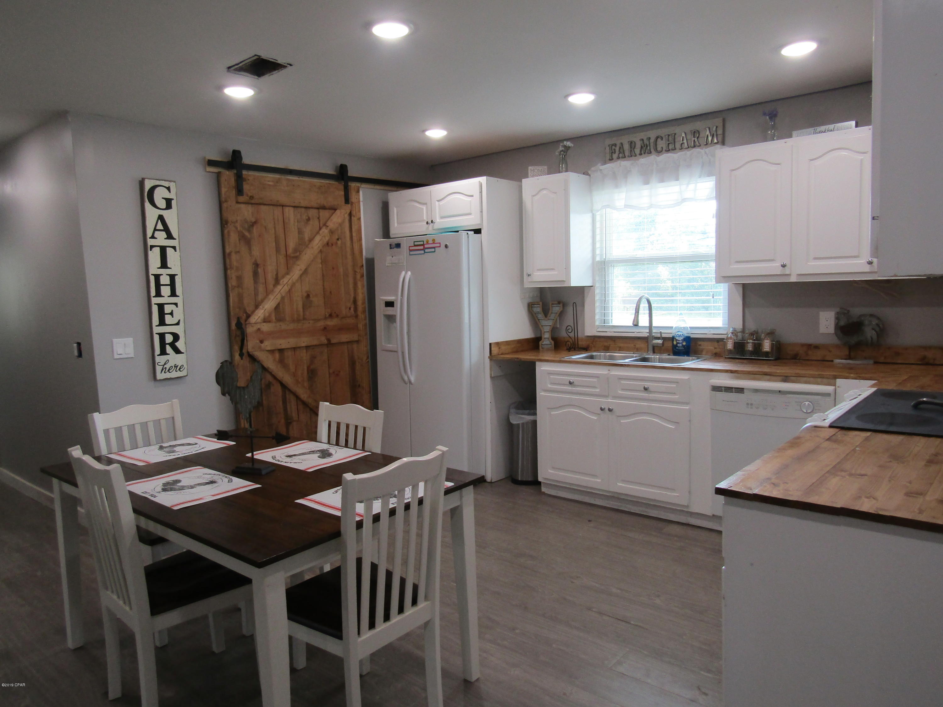 Hentz 1st Add Unit B - Residential