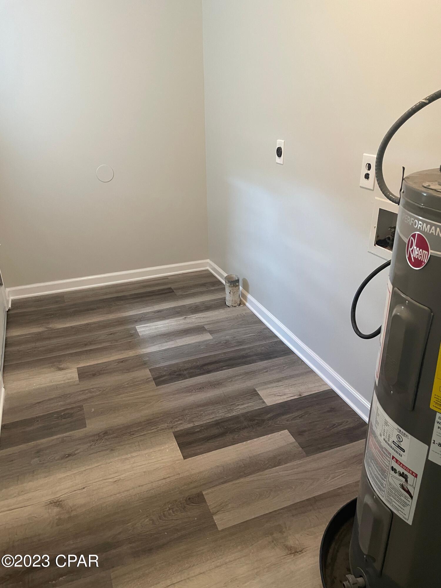 [No Recorded Subdiv] - Residential Lease