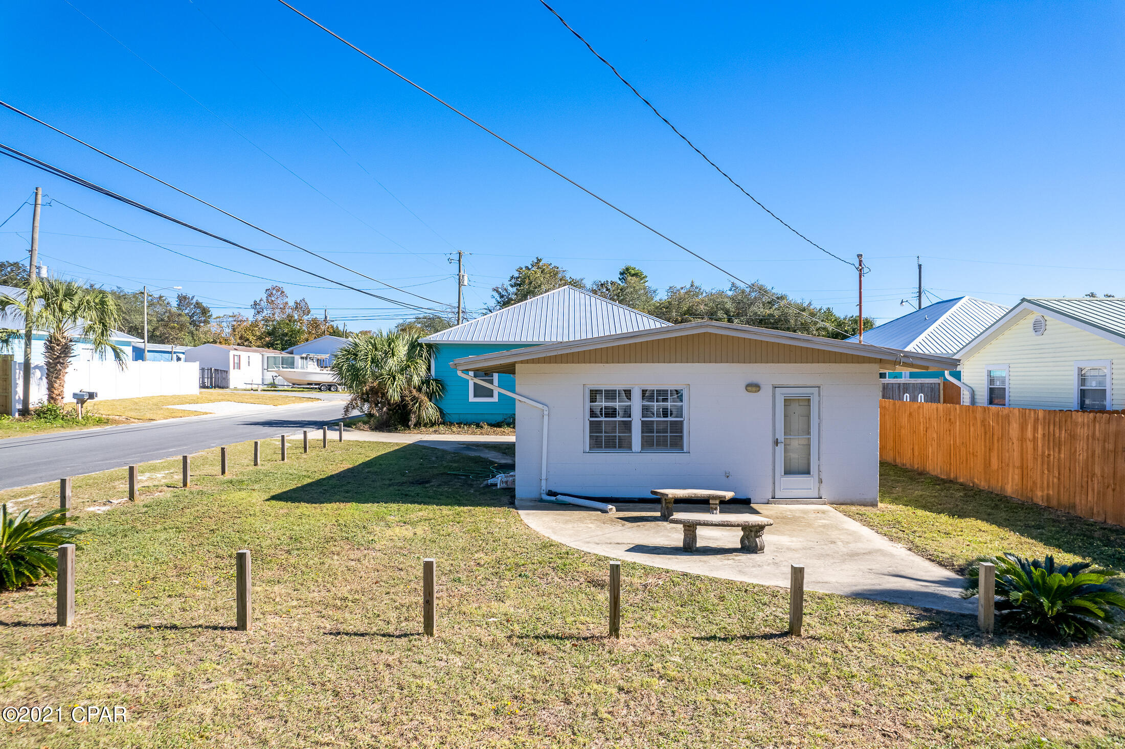 Laguna Beach Estates 7th Add - Residential