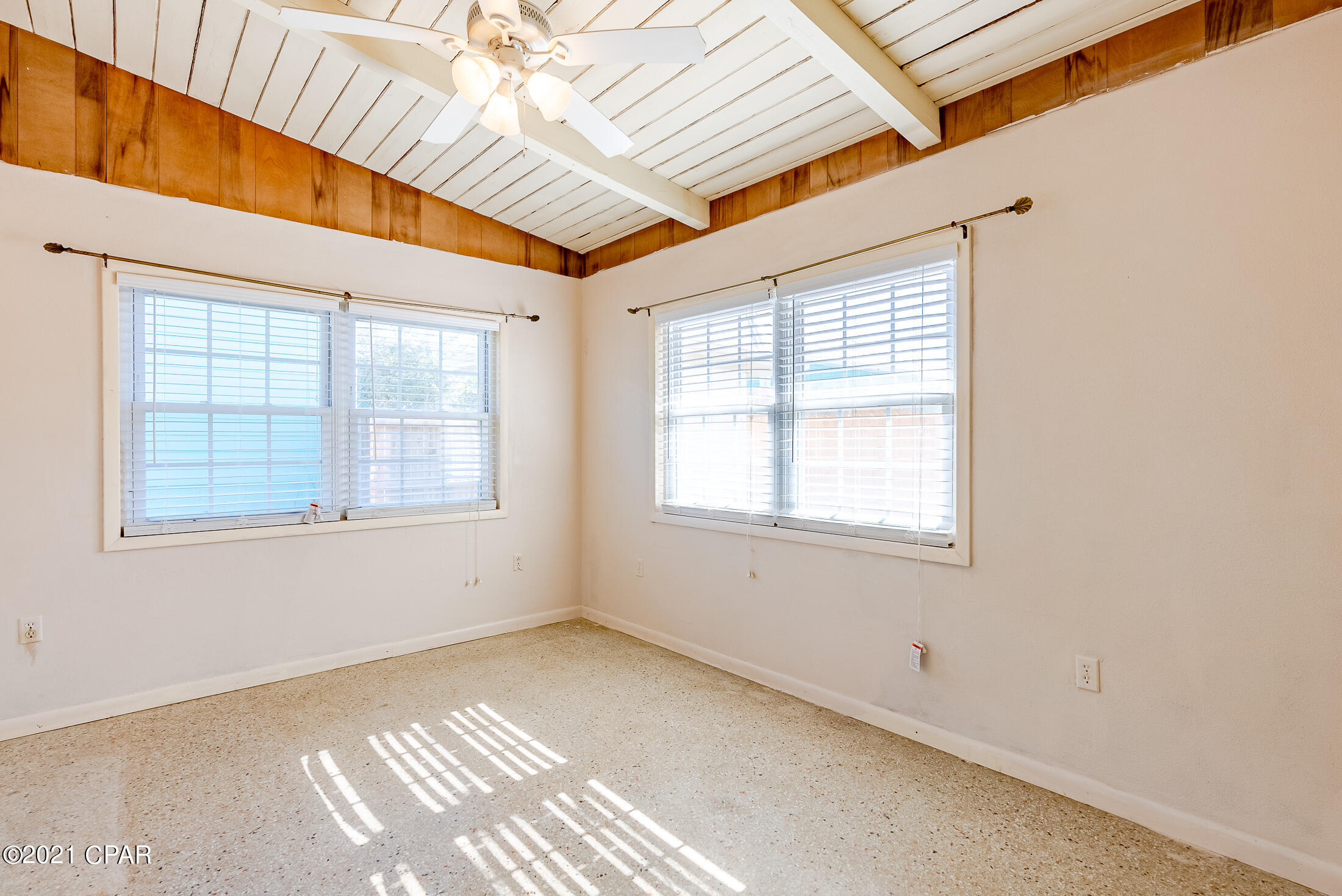 Laguna Beach Estates 7th Add - Residential