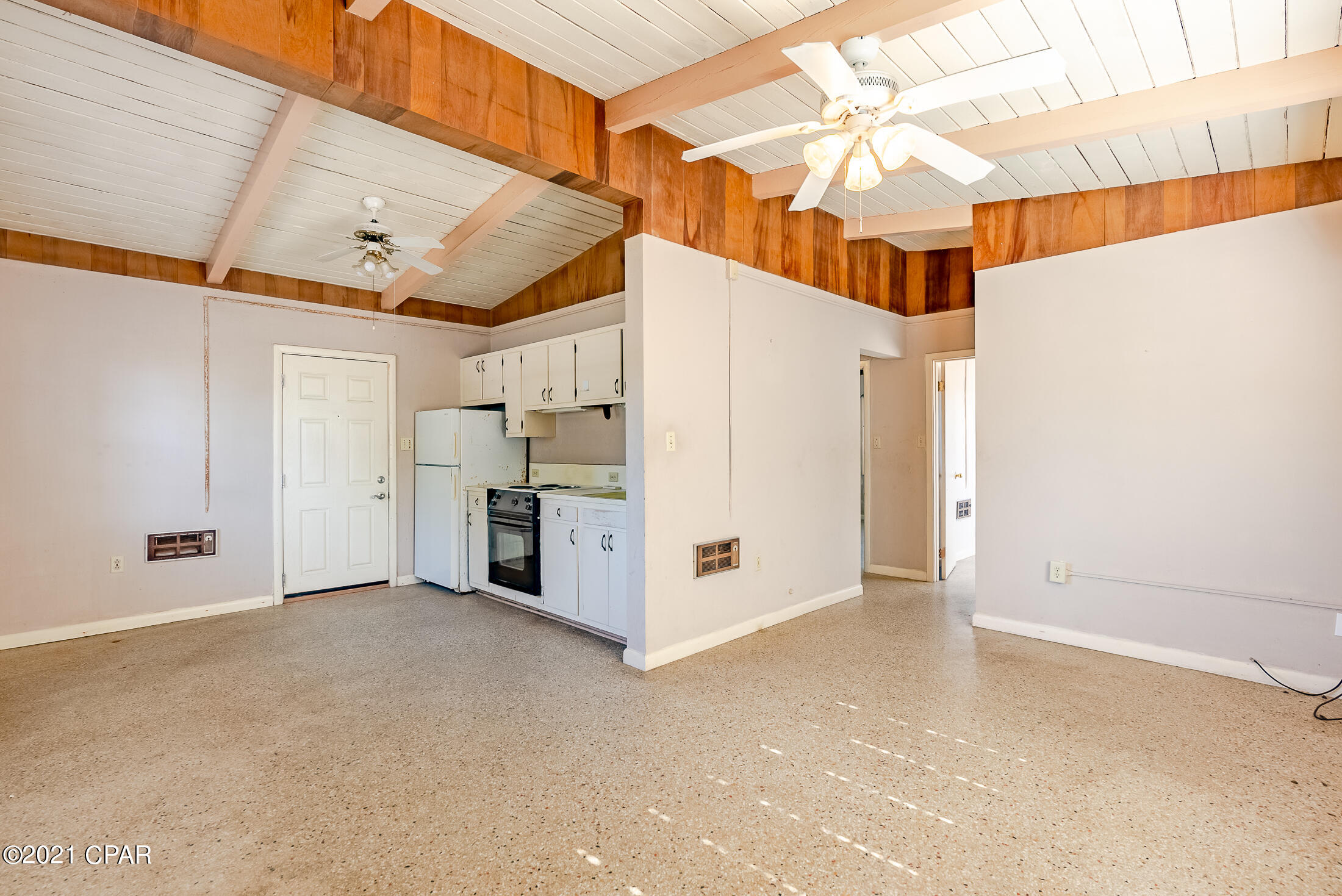 Laguna Beach Estates 7th Add - Residential