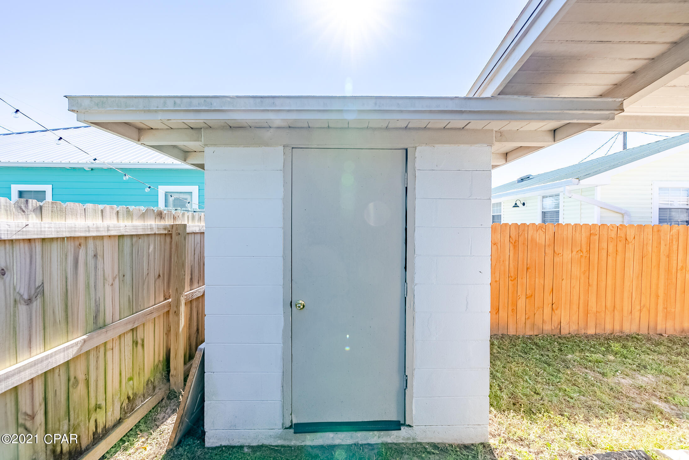 Laguna Beach Estates 7th Add - Residential