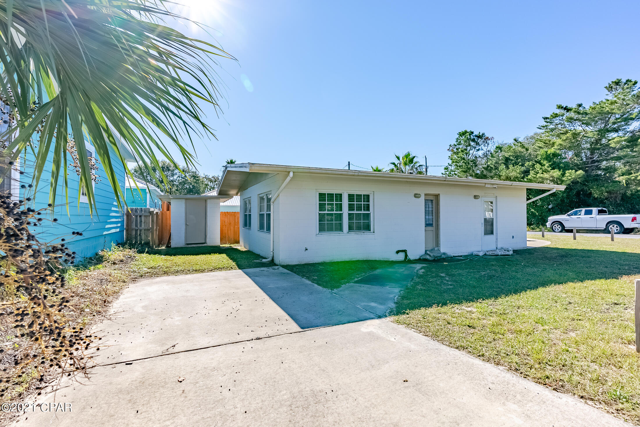 Laguna Beach Estates 7th Add - Residential