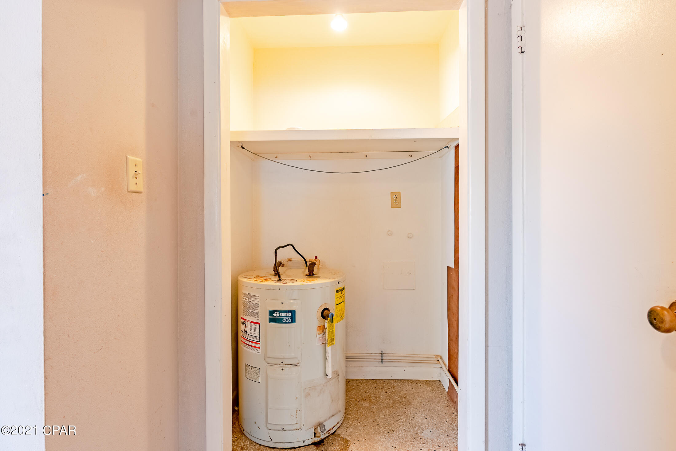 Laguna Beach Estates 7th Add - Residential