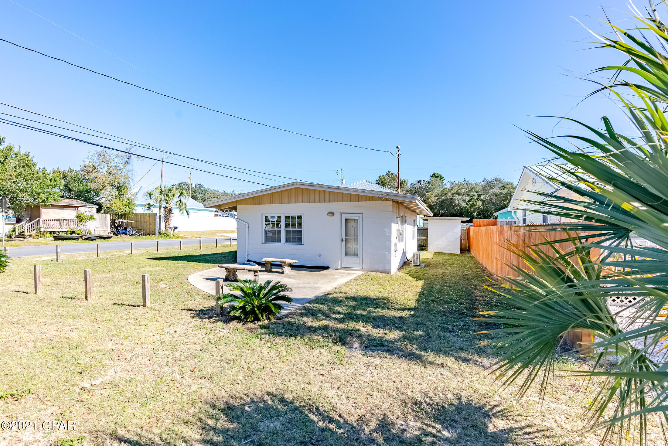 Laguna Beach Estates 7th Add - Residential