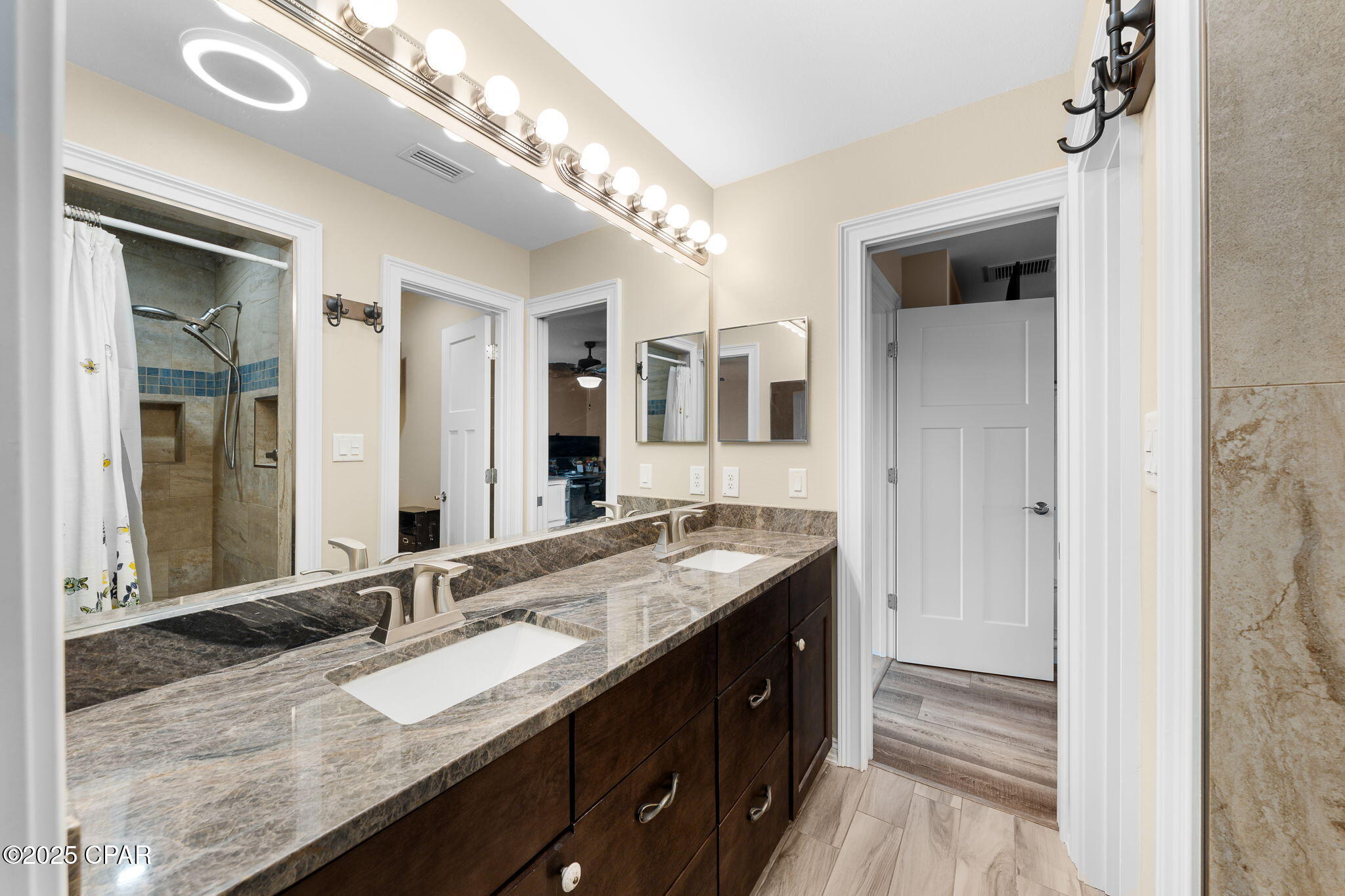 Baywood Shores Est Unit 5 - Residential