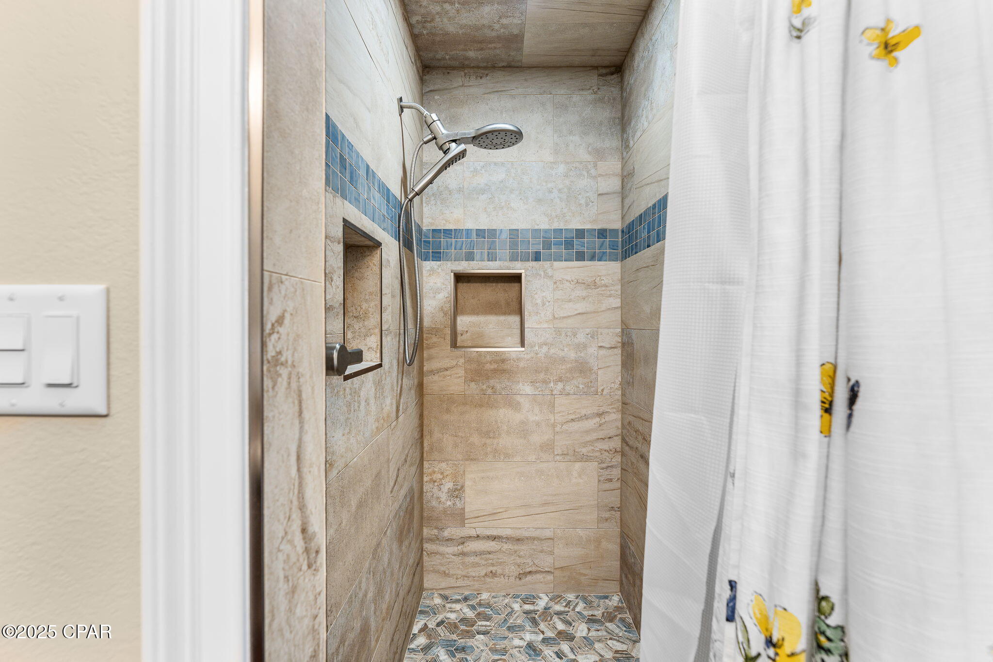 Baywood Shores Est Unit 5 - Residential