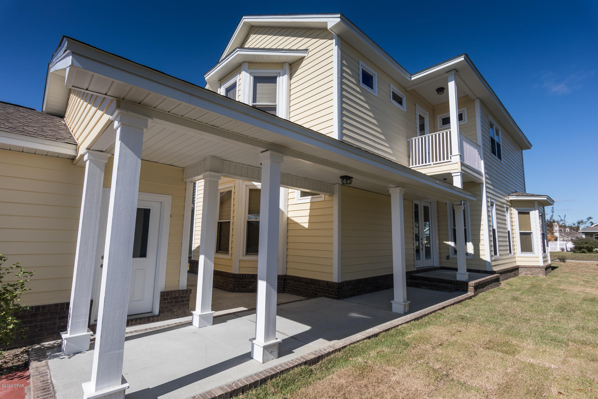 Riverside Park - Residential Lease