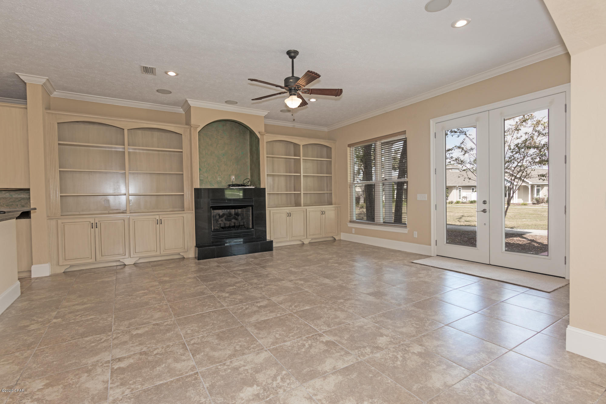 Riverside Park - Residential Lease