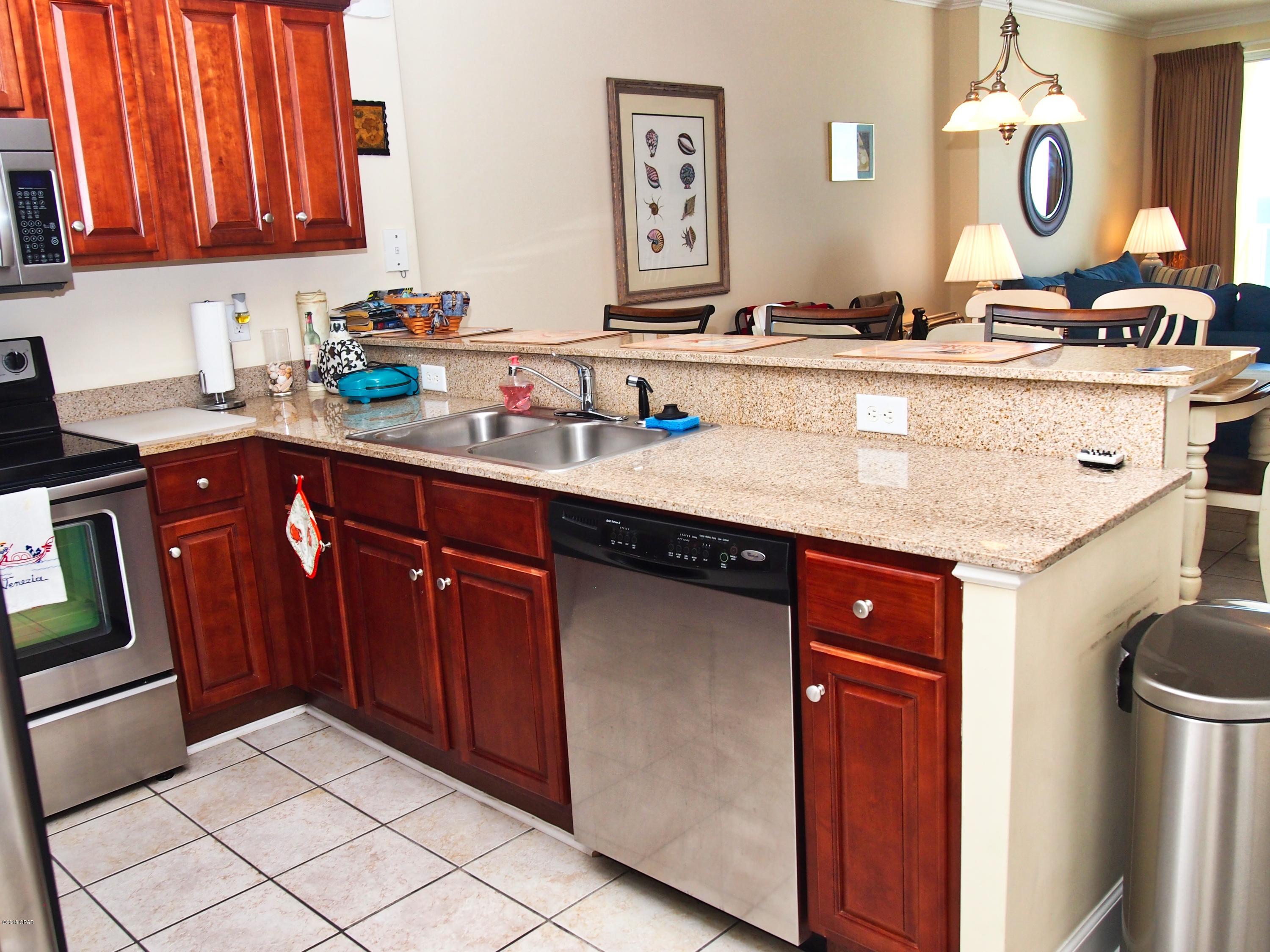 Tropic Winds - Residential