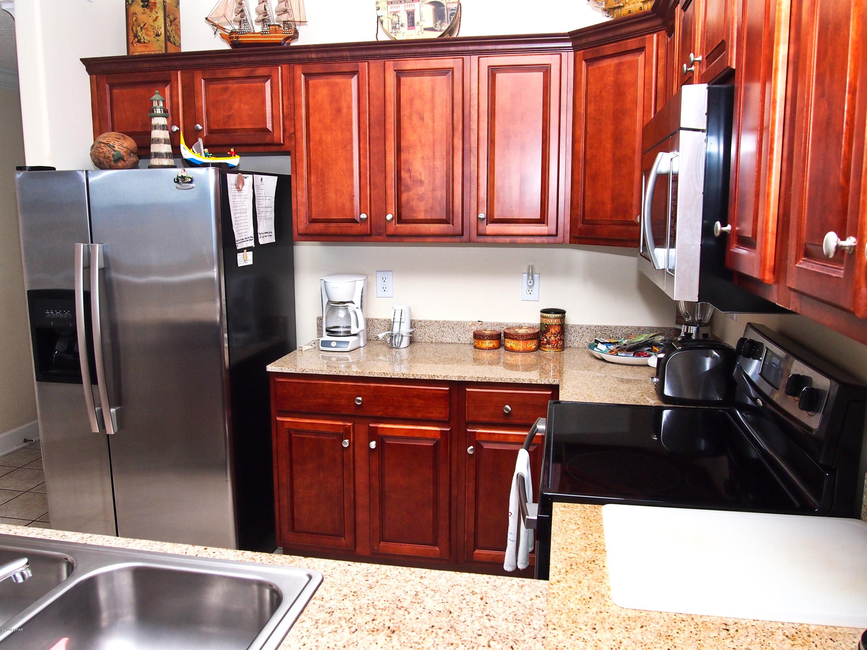 Tropic Winds - Residential