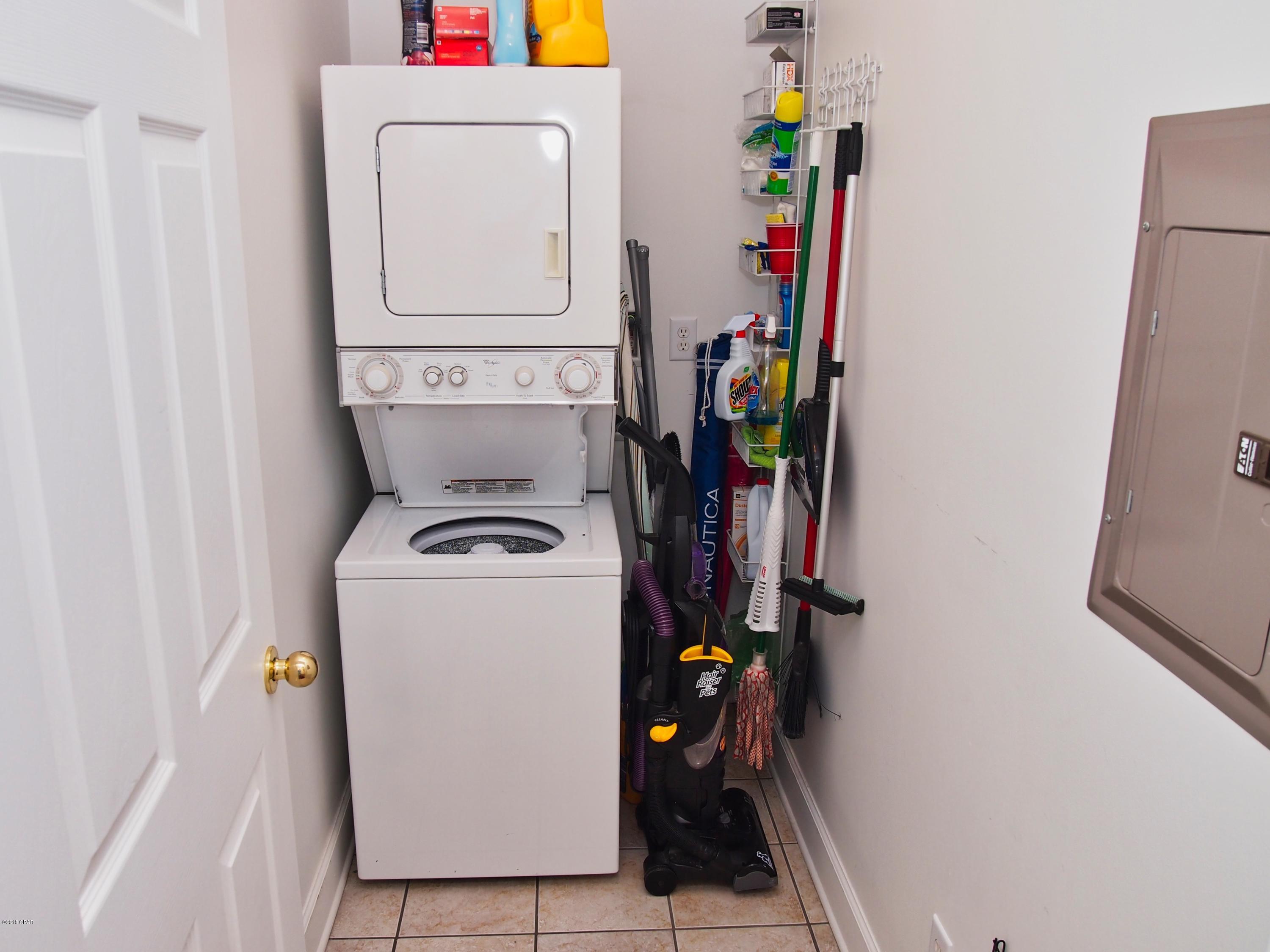 Tropic Winds - Residential