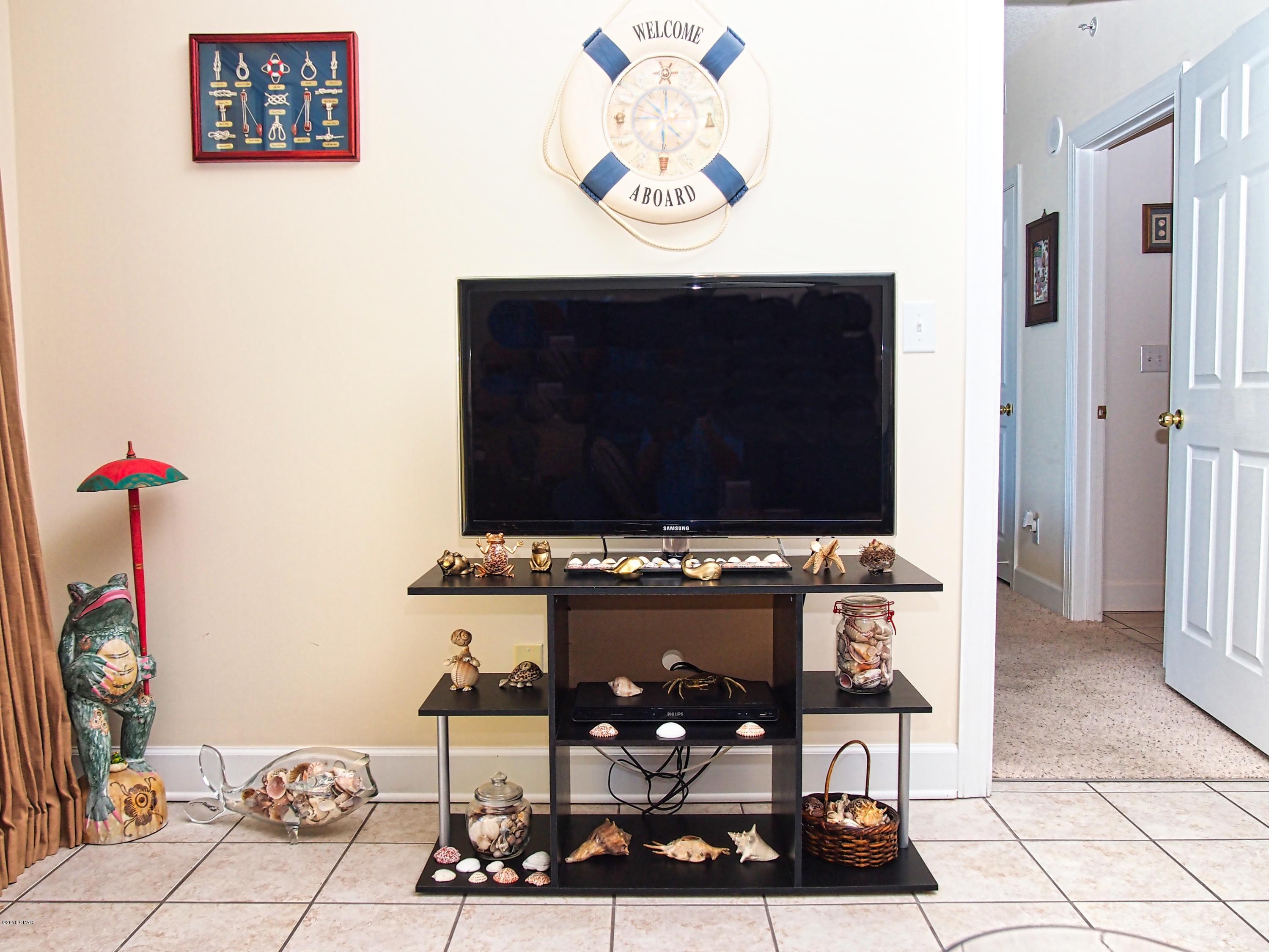 Tropic Winds - Residential