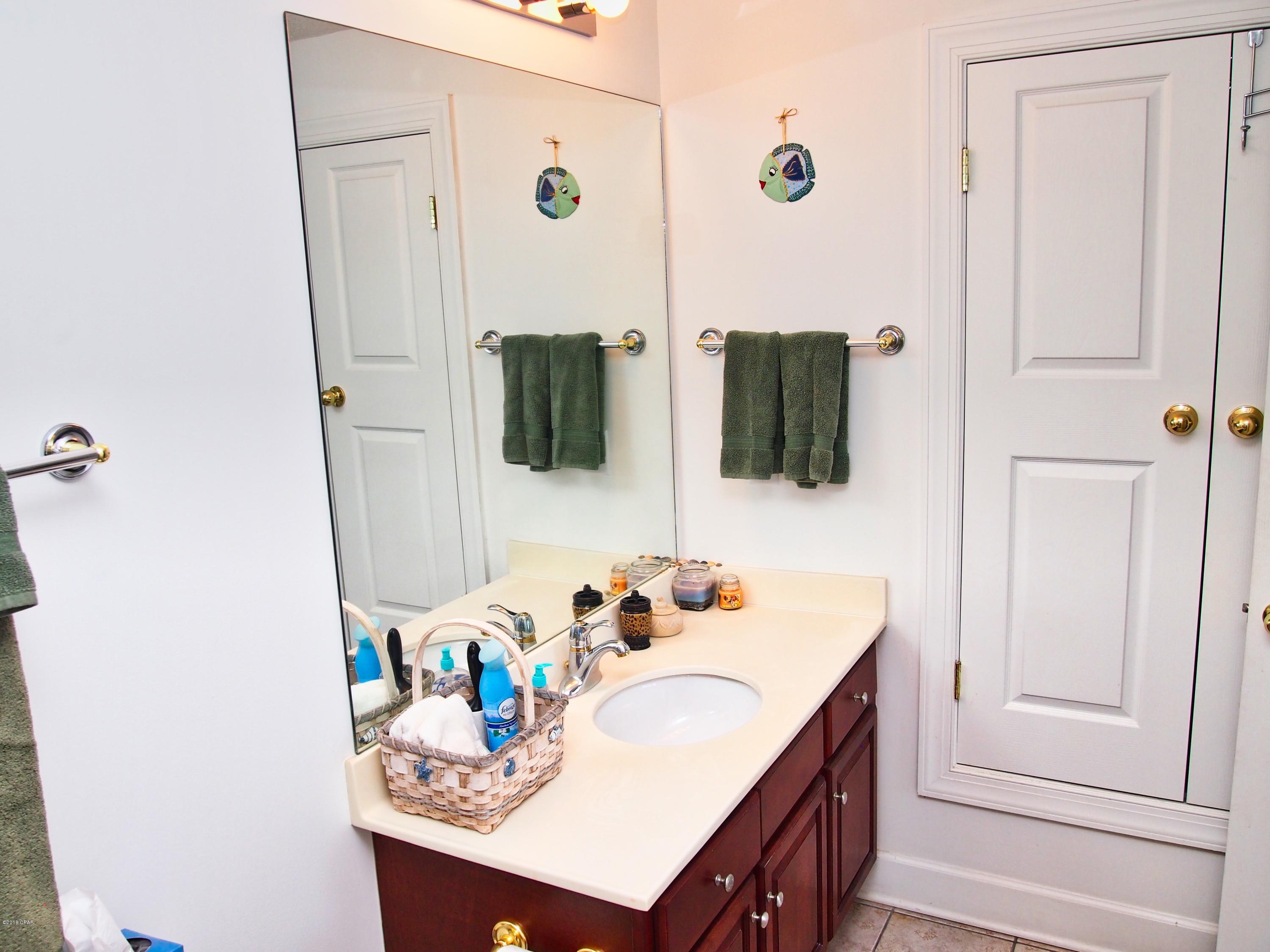 Tropic Winds - Residential