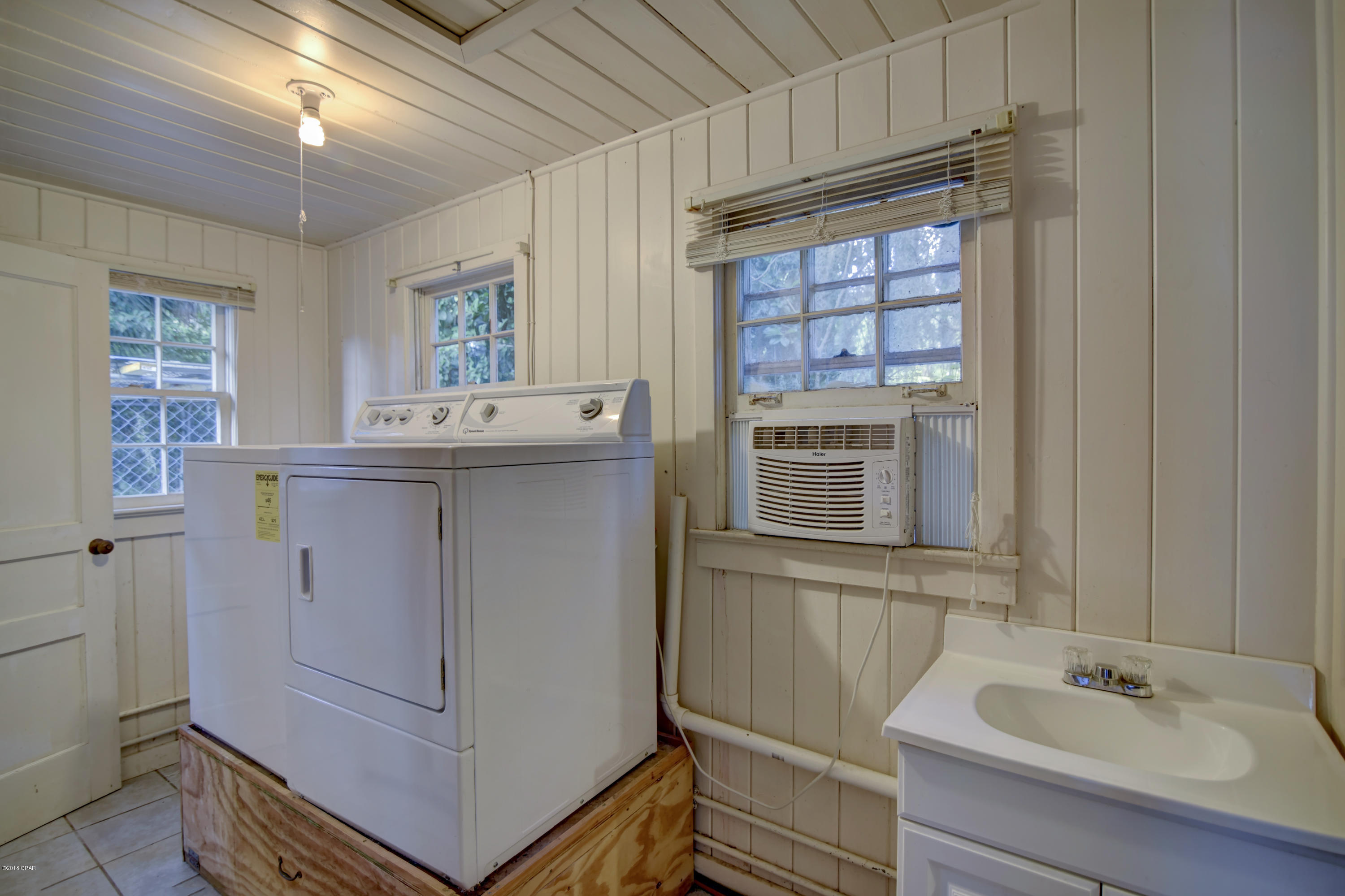 Sudduths 1st Add - Residential