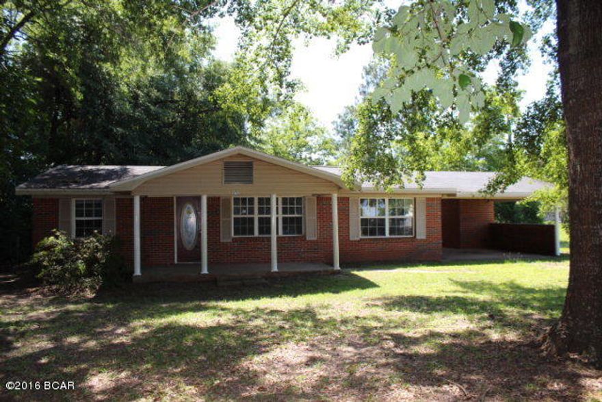 BIG PRICE REDUCTION!! Neat brick house north of Marianna and just a few miles south of Greenwood. Home has some nice features that include a large master bedroom suite that appears to be fairly new. It has a nice shaded front yard. Make appointment today to see this one! Needs a new H&A unit and some kitchen appliances.
