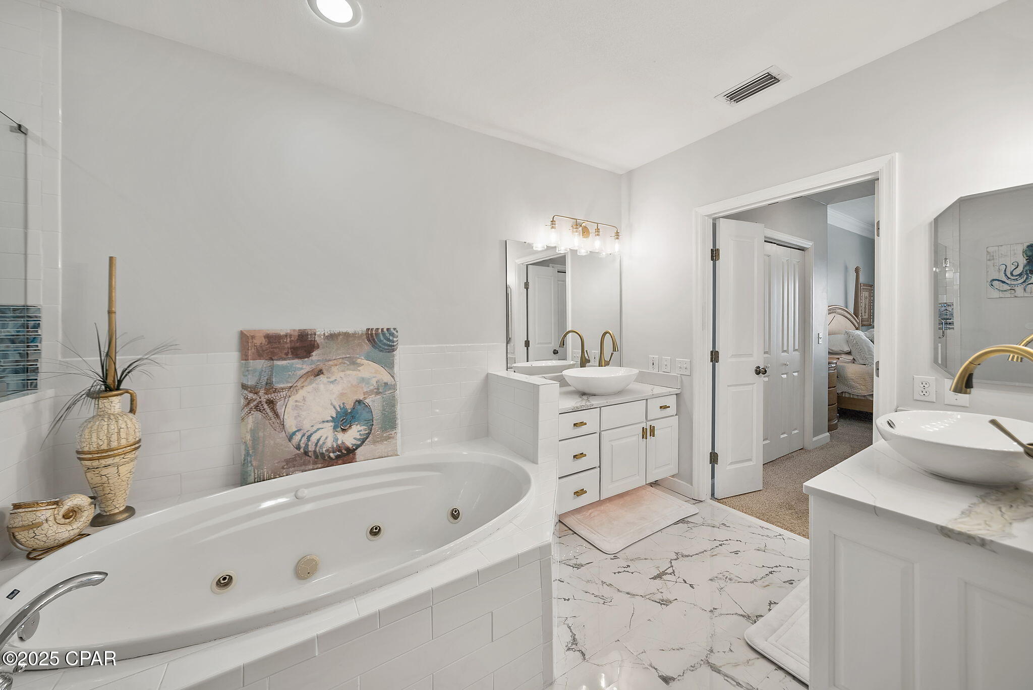 Grande Surf Club Condo - Residential