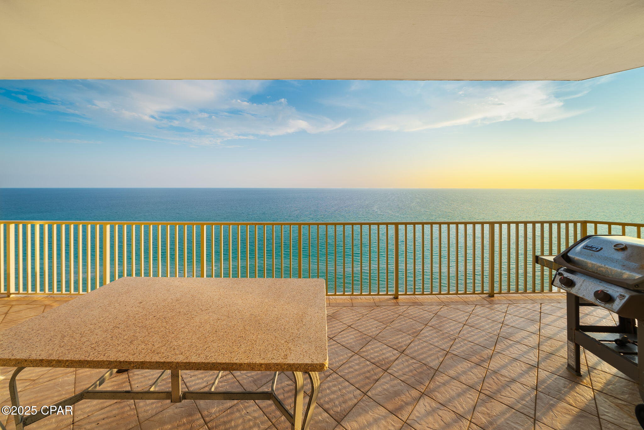 Grande Surf Club Condo - Residential