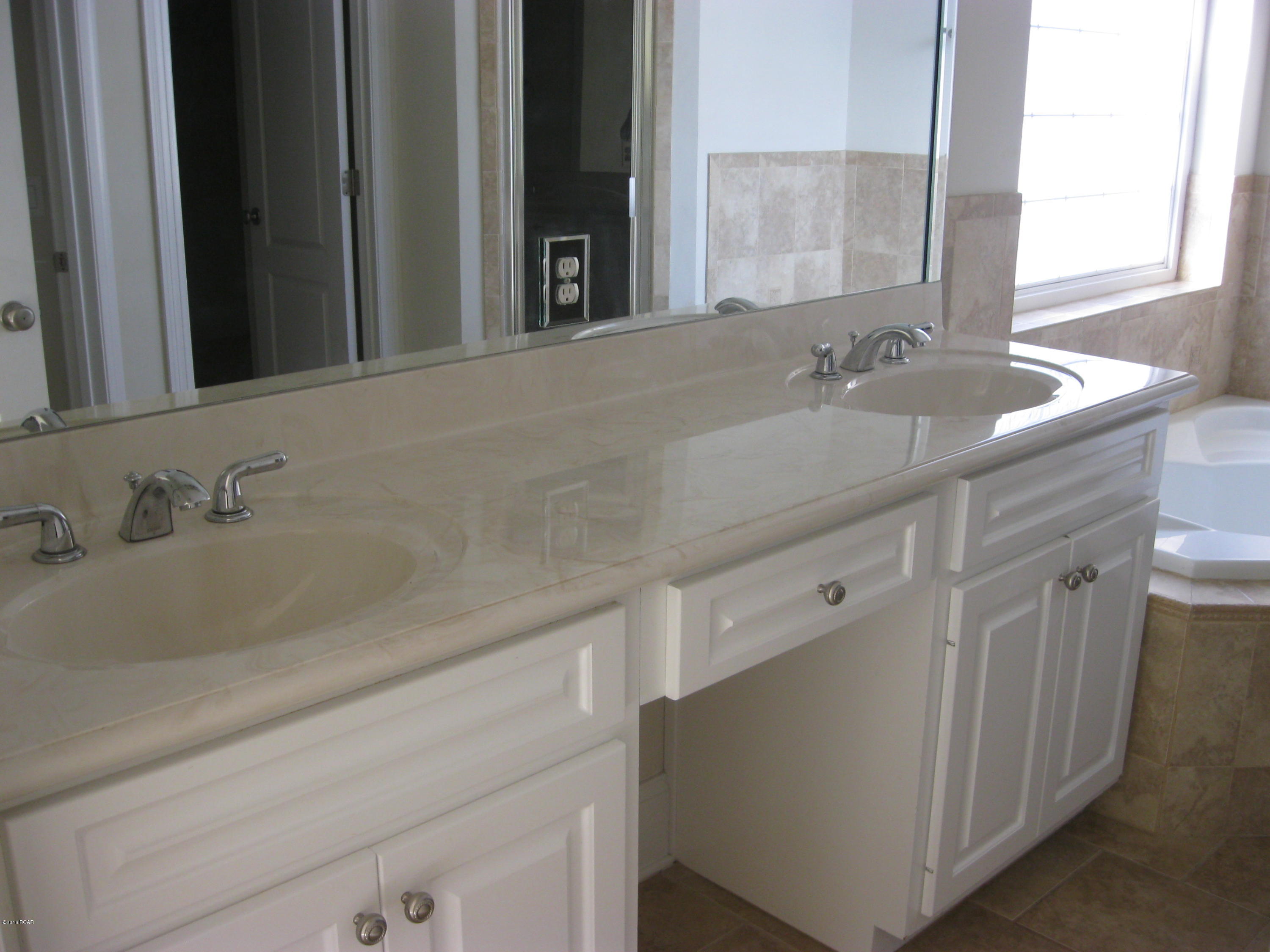 Tierra Verde Phase II - Residential Lease