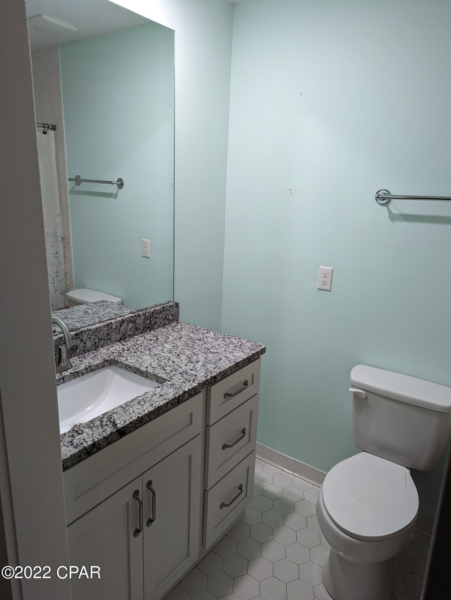 Cove Condominium Ph 2 - Residential