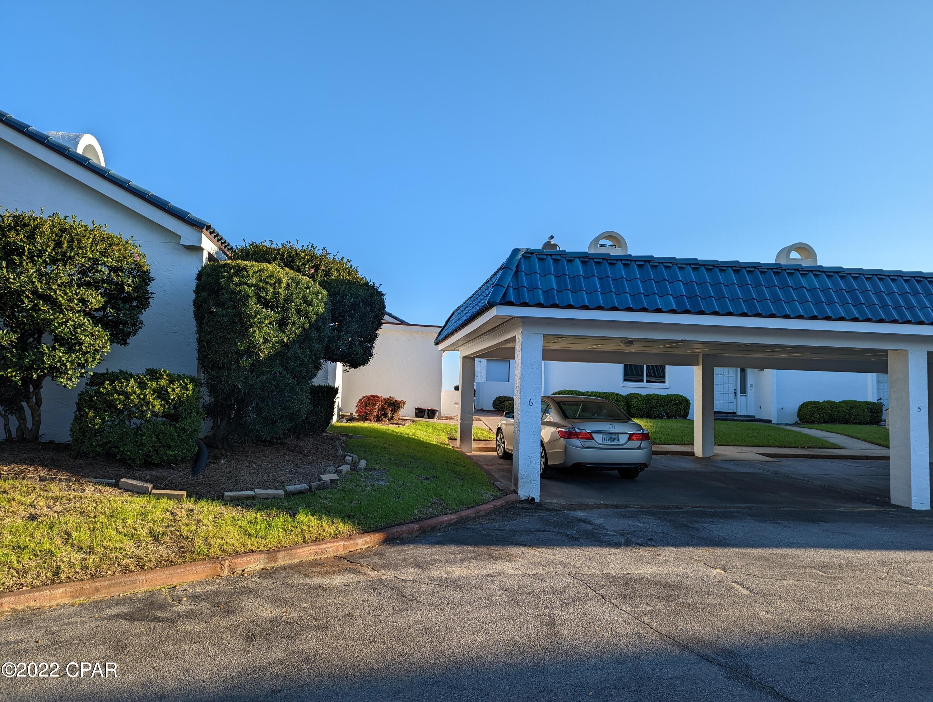 Cove Condominium Ph 2 - Residential