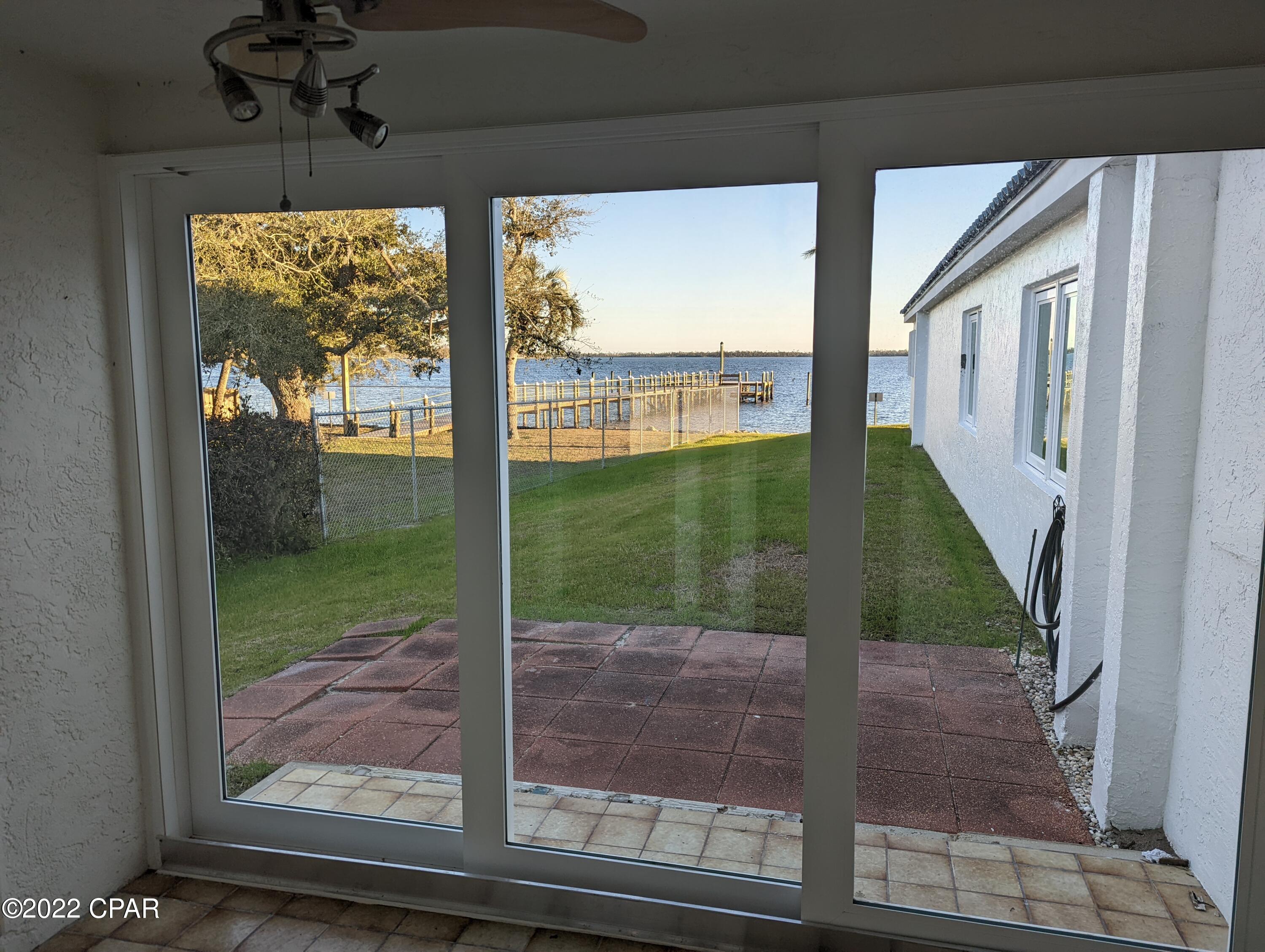 Cove Condominium Ph 2 - Residential