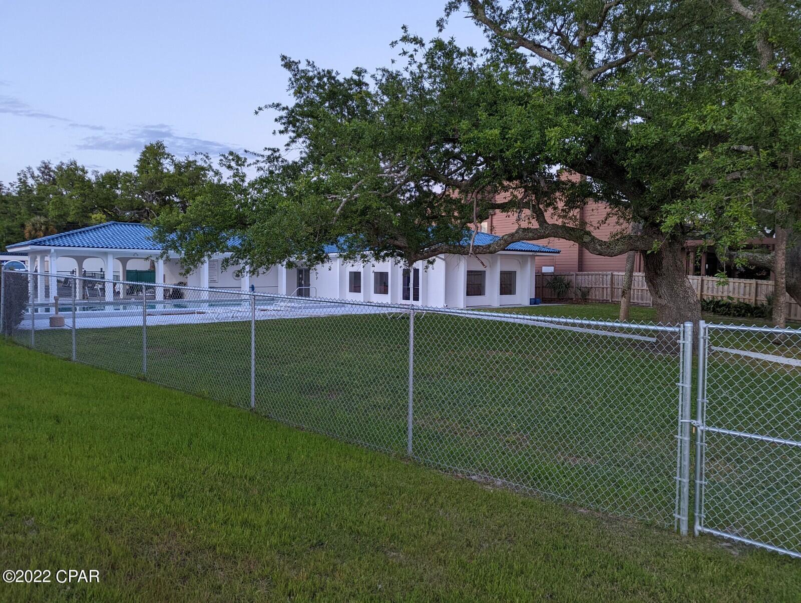 Cove Condominium Ph 2 - Residential