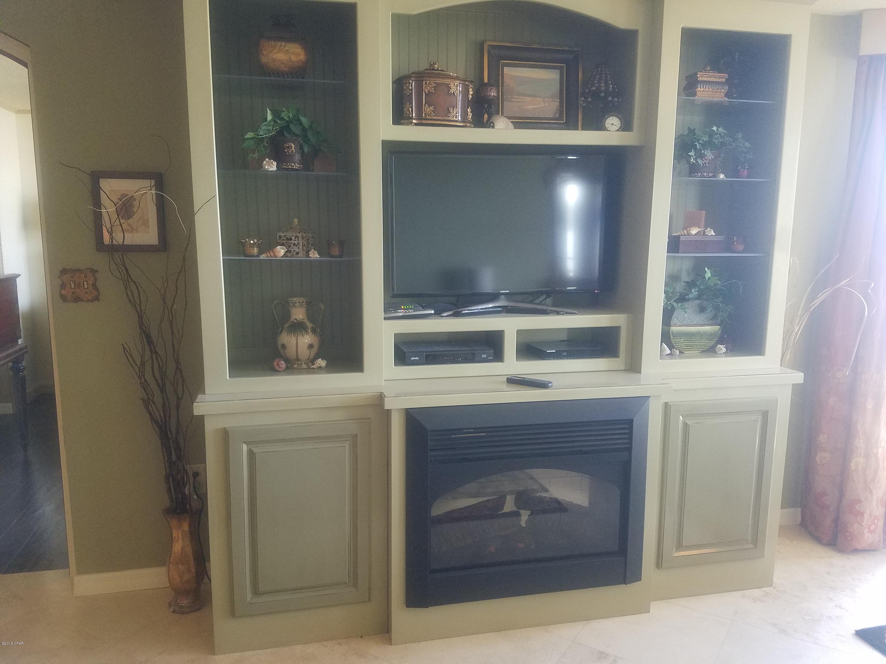 Lagoon Towers Phase I - Residential