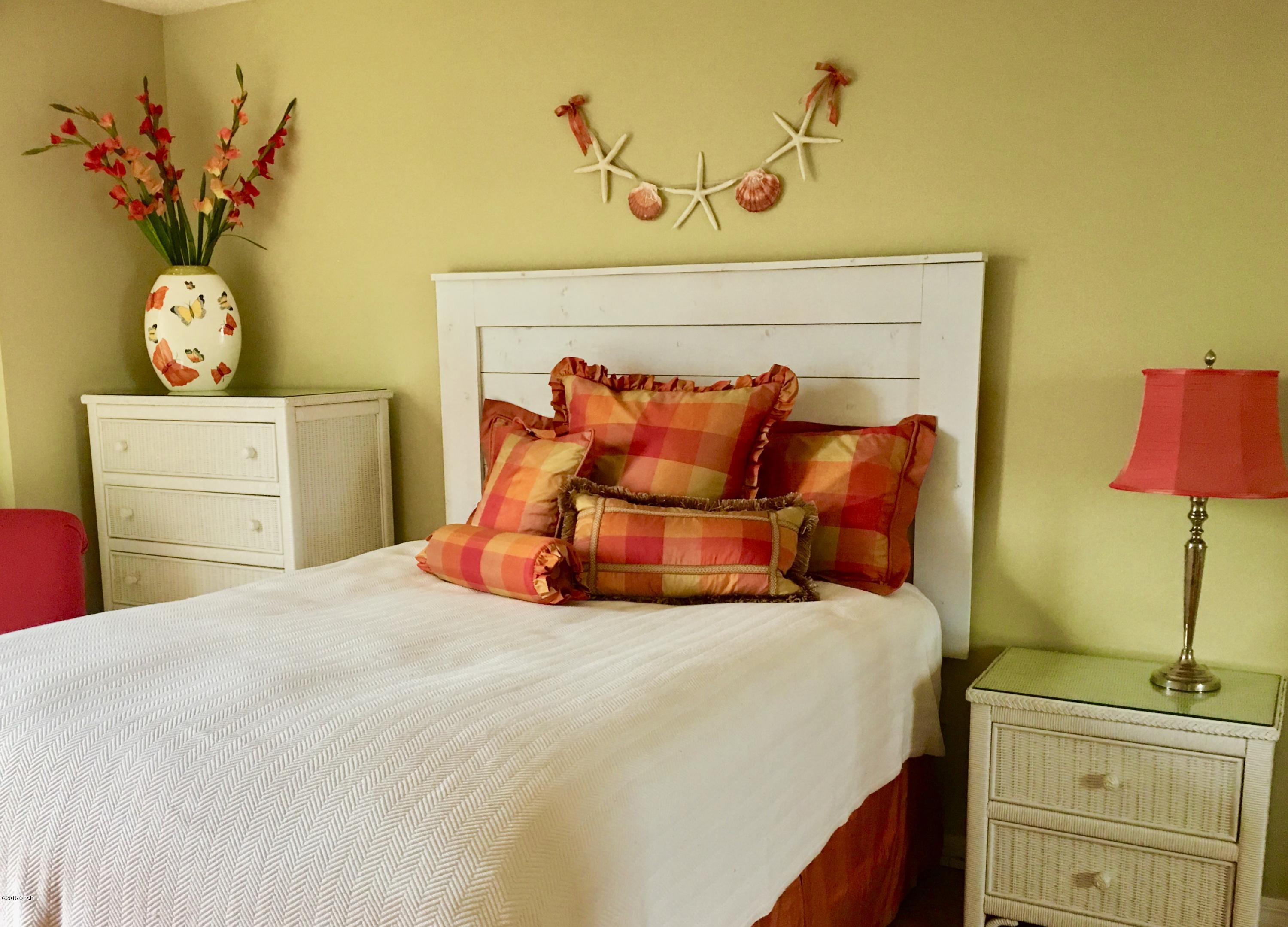 Lagoon Towers Phase I - Residential