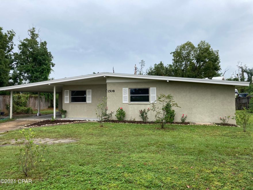Centrally located 3 bedroom 2 bath home at the right price. This home is CBS concrete block slab on grade. It has an open plan with numerous options. This house is on a large lot, just blocks from shopping, parks, churches and schools. It has a new 4 inch well and septic system, which were replaced recently.  Although this home was originally built in 1959, it was updated a few times over the years. New A/C installed in February and a new roof in 2019.  This would make a great personal residence or investment property.