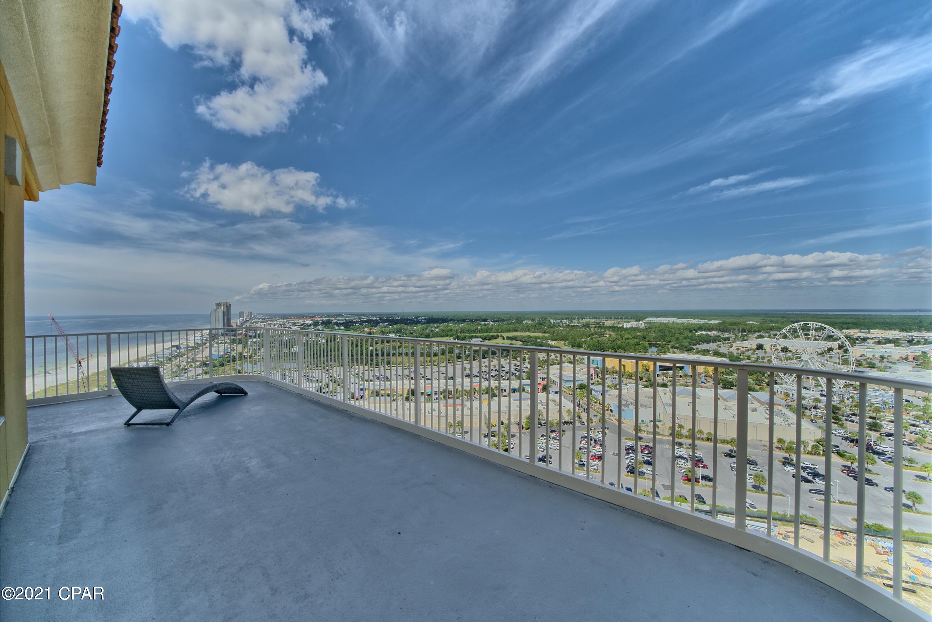 Calypso Towers III - Residential