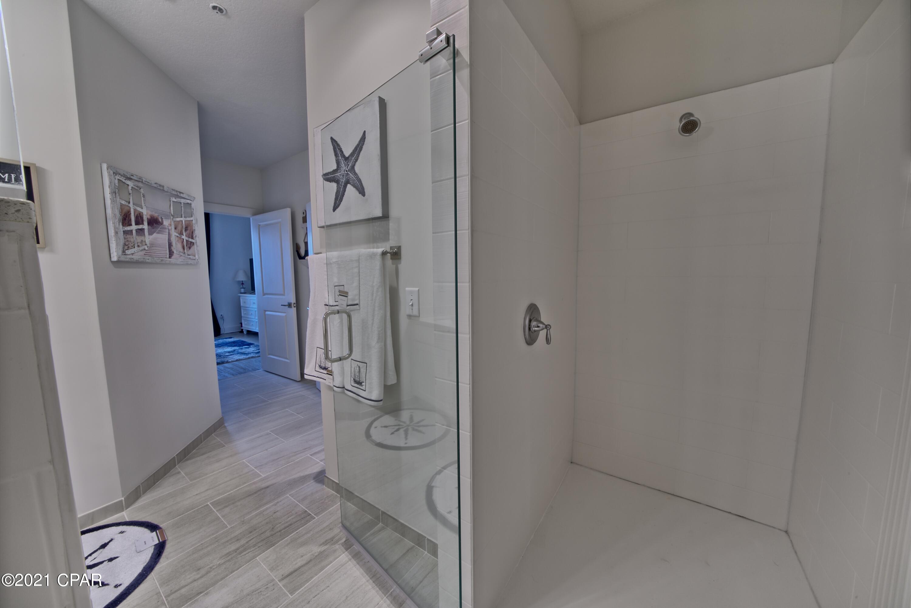 Calypso Towers III - Residential