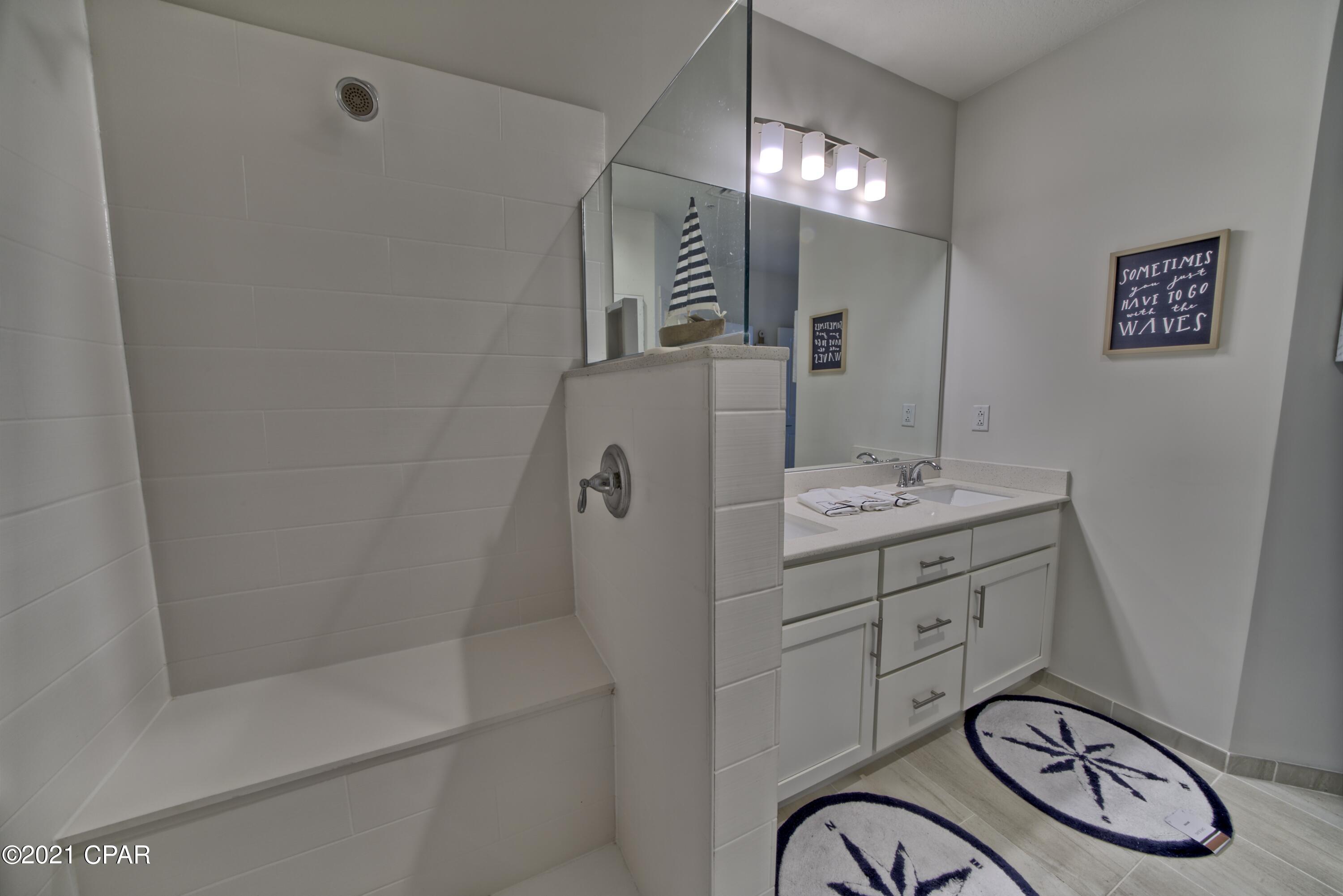 Calypso Towers III - Residential