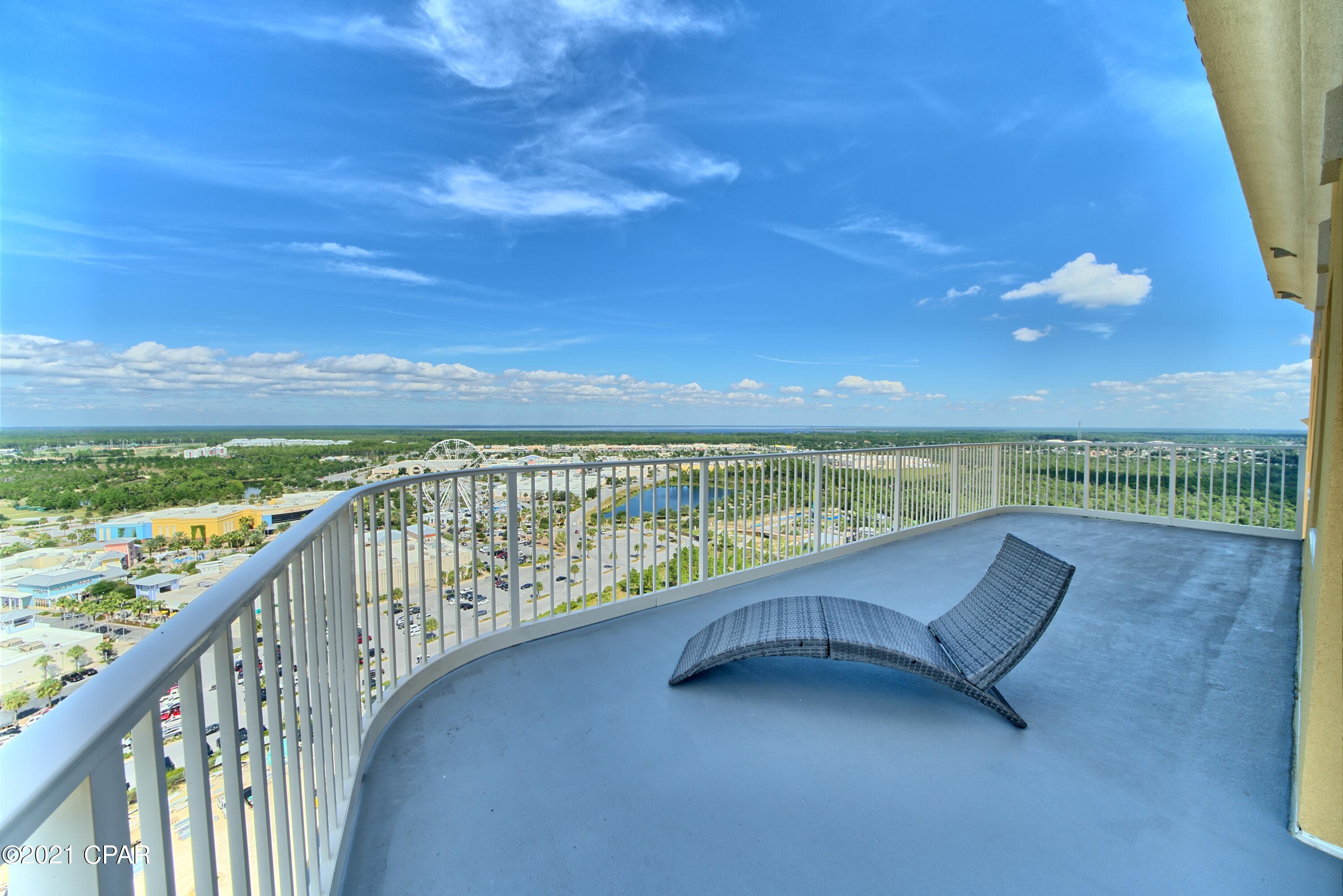 Calypso Towers III - Residential