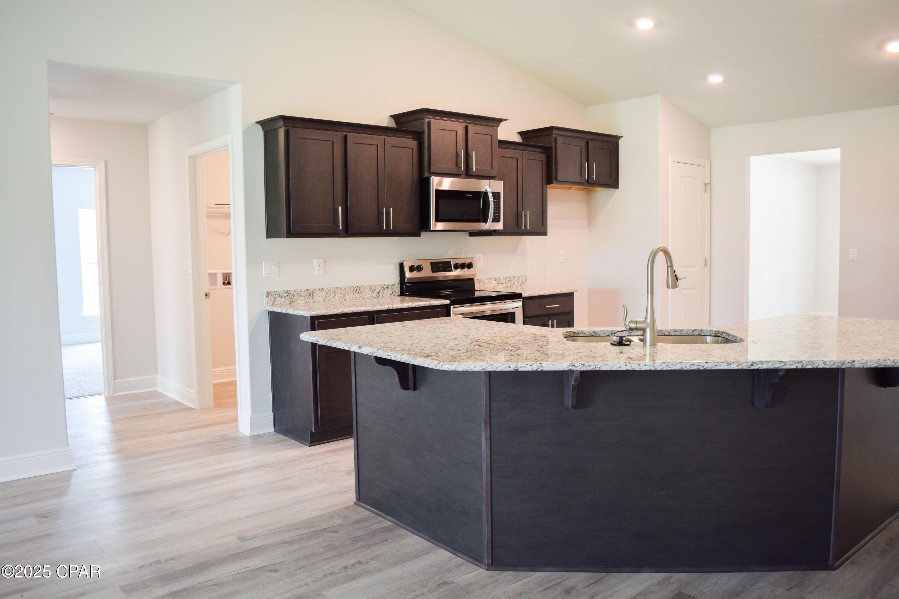 Cedar Creek At Deerpoint Lake - Residential