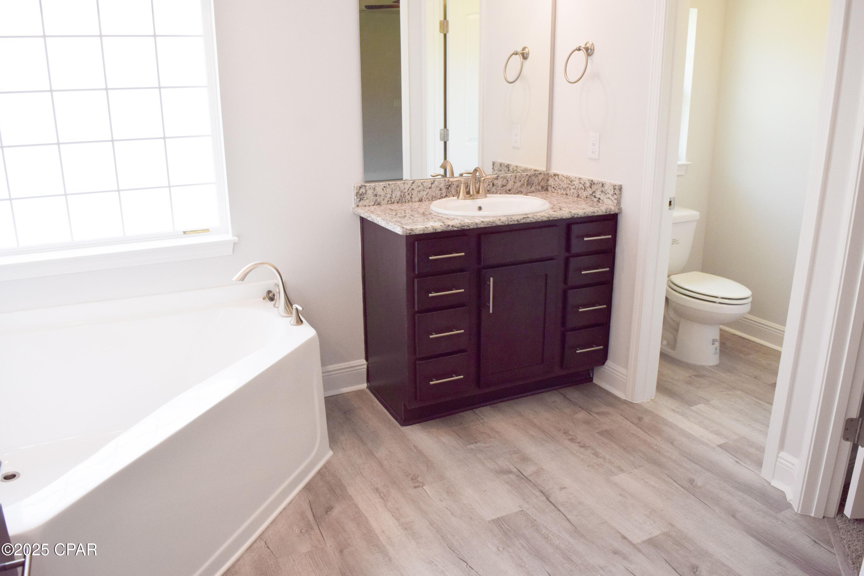 Cedar Creek At Deerpoint Lake - Residential