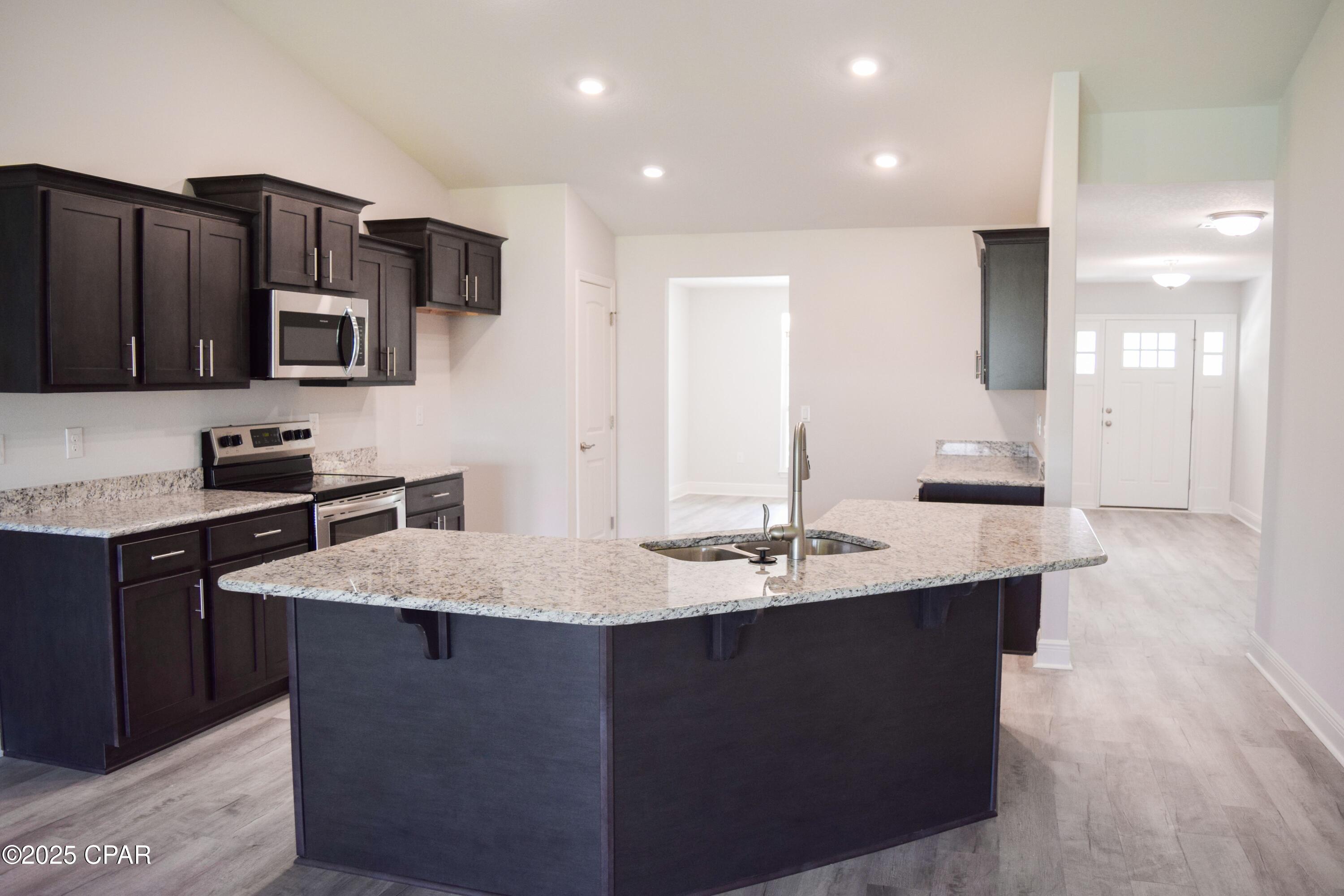 Cedar Creek At Deerpoint Lake - Residential