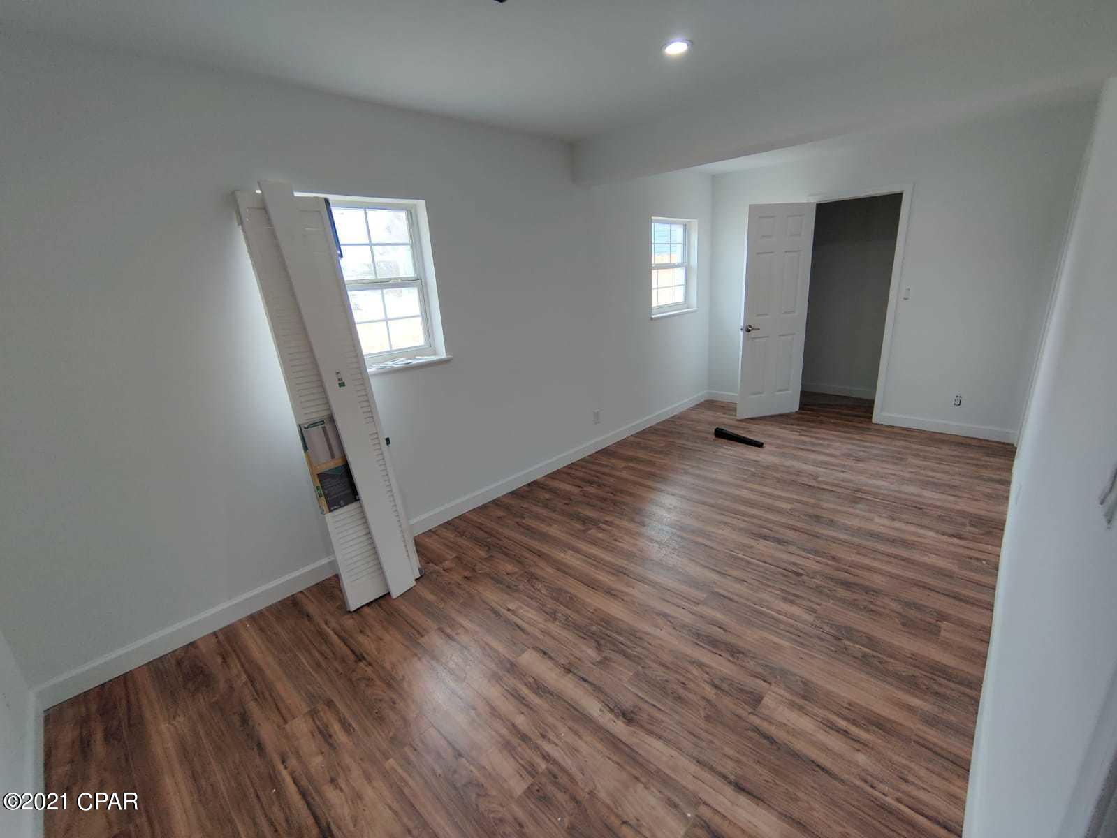 [No Recorded Subdiv] - Residential Lease