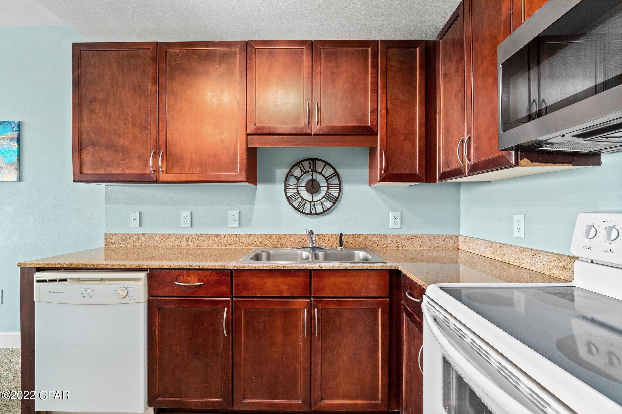 Laketown Wharf - Residential