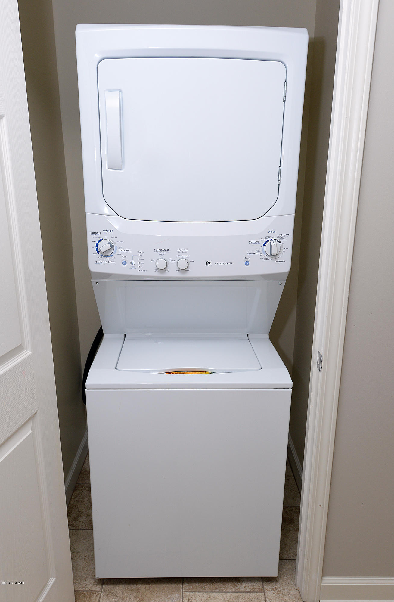 Sterling Reef - Residential