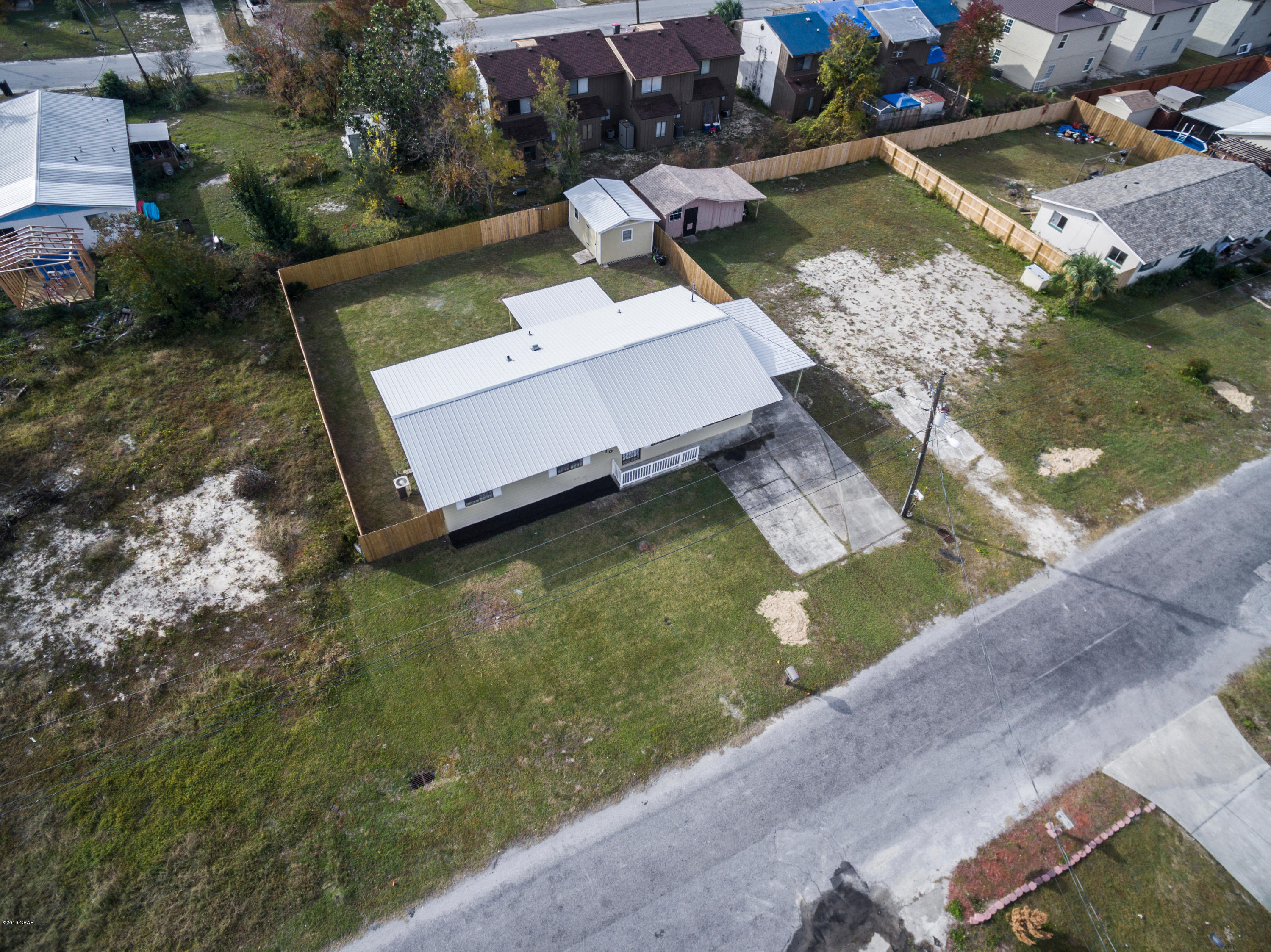 [No Recorded Subdiv] - Residential