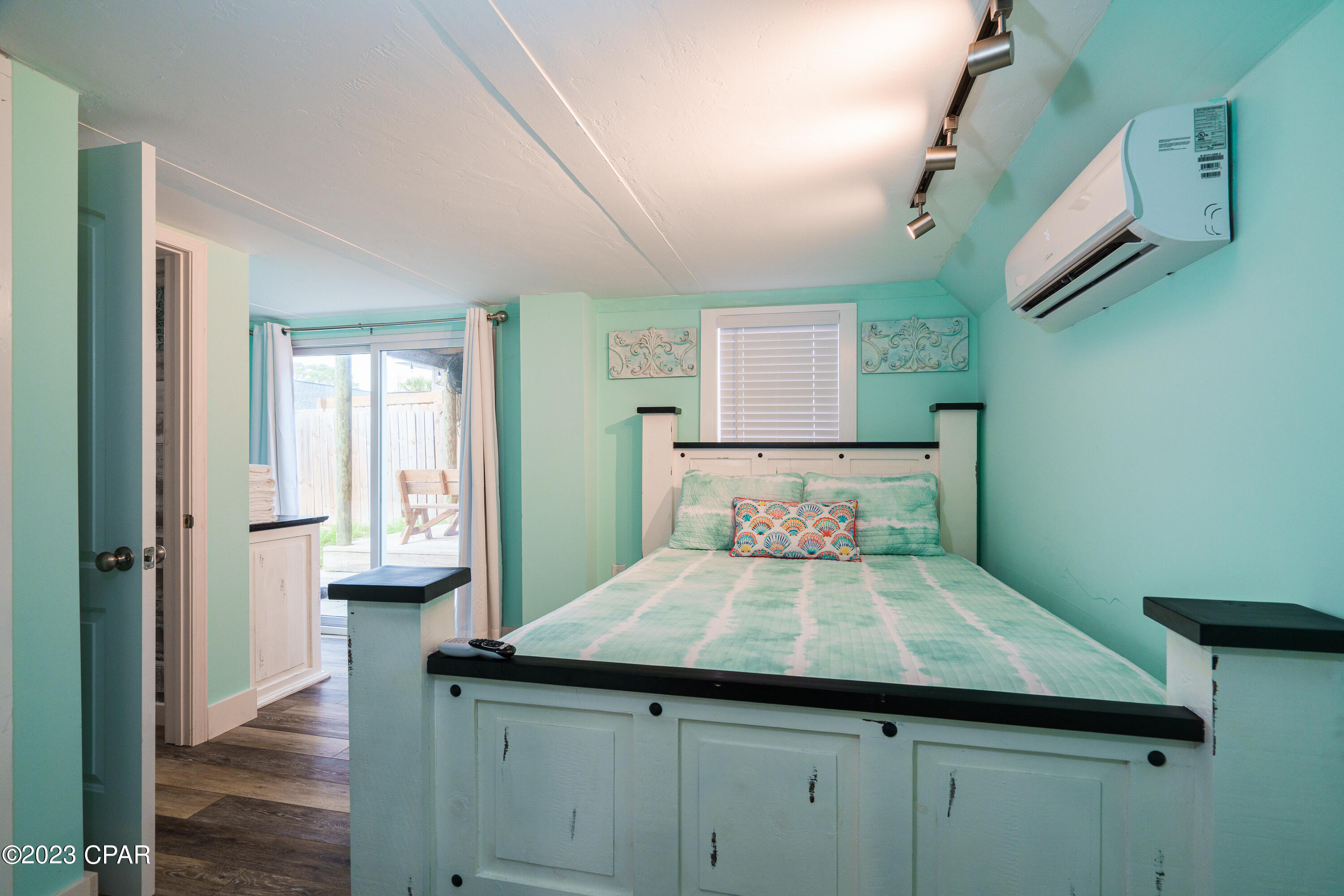 Holiday Beach Unit 13 - Residential