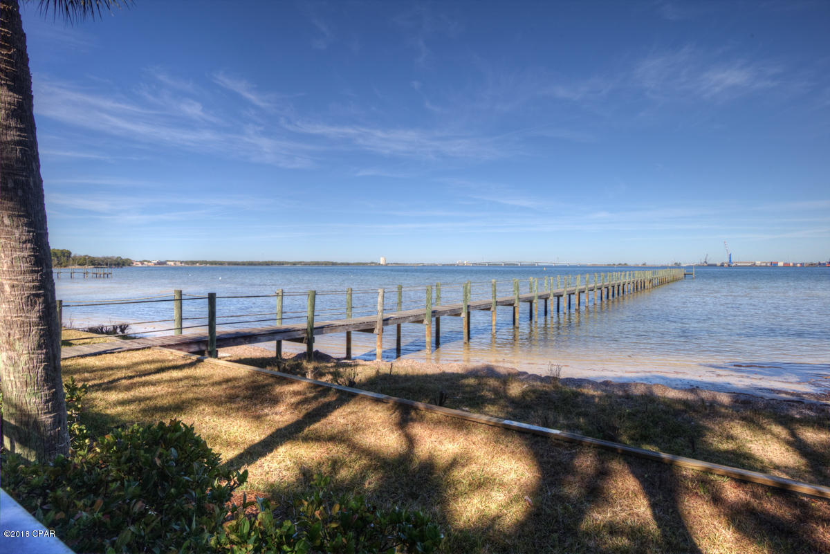 Pelican Bay - Residential