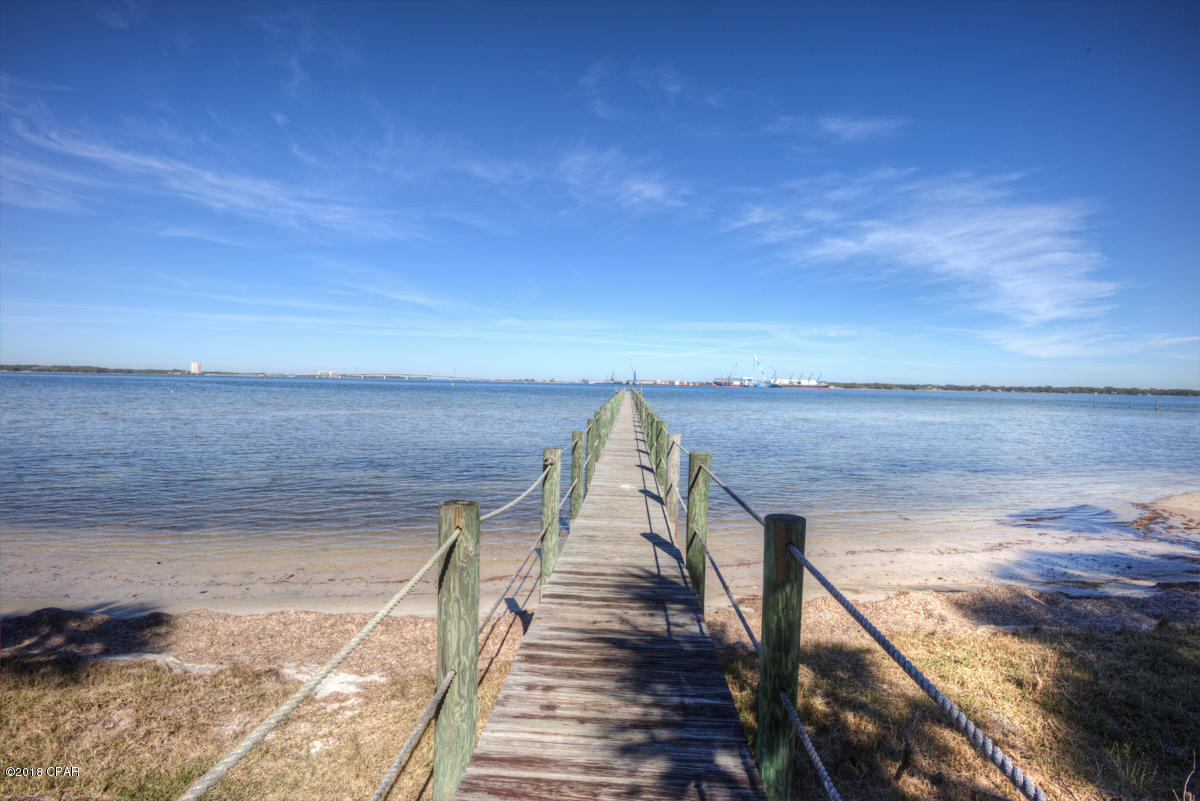 Pelican Bay - Residential