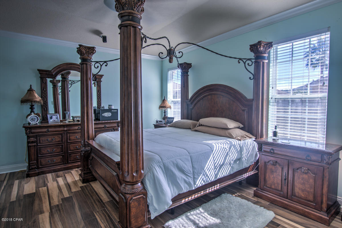 Pelican Bay - Residential