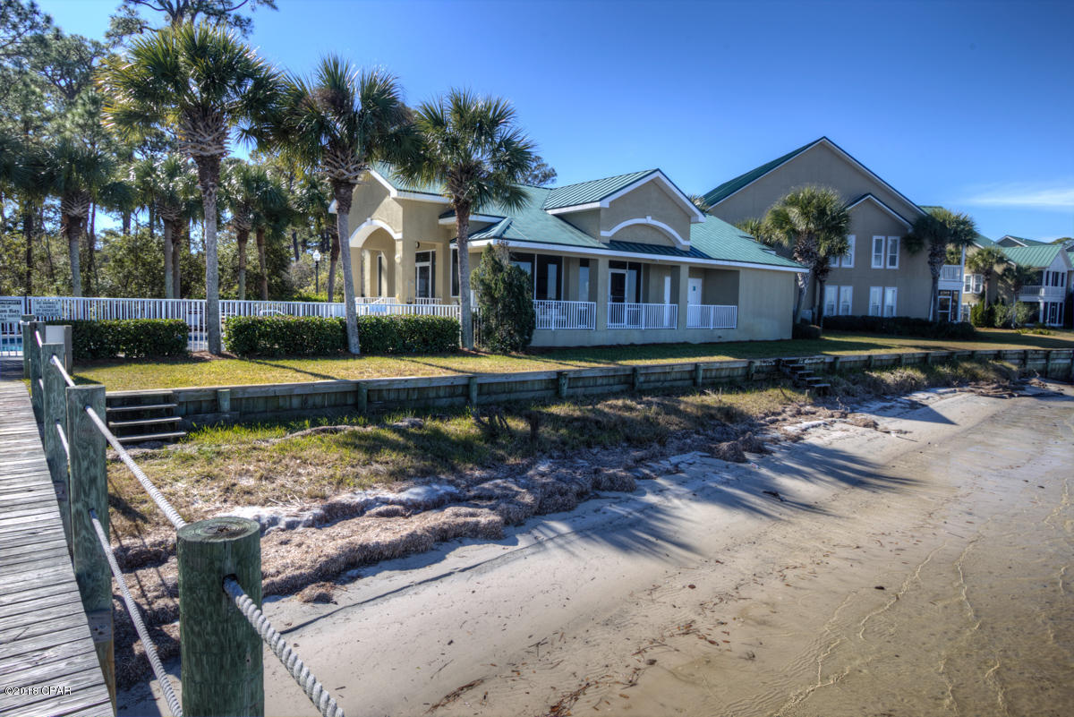 Pelican Bay - Residential