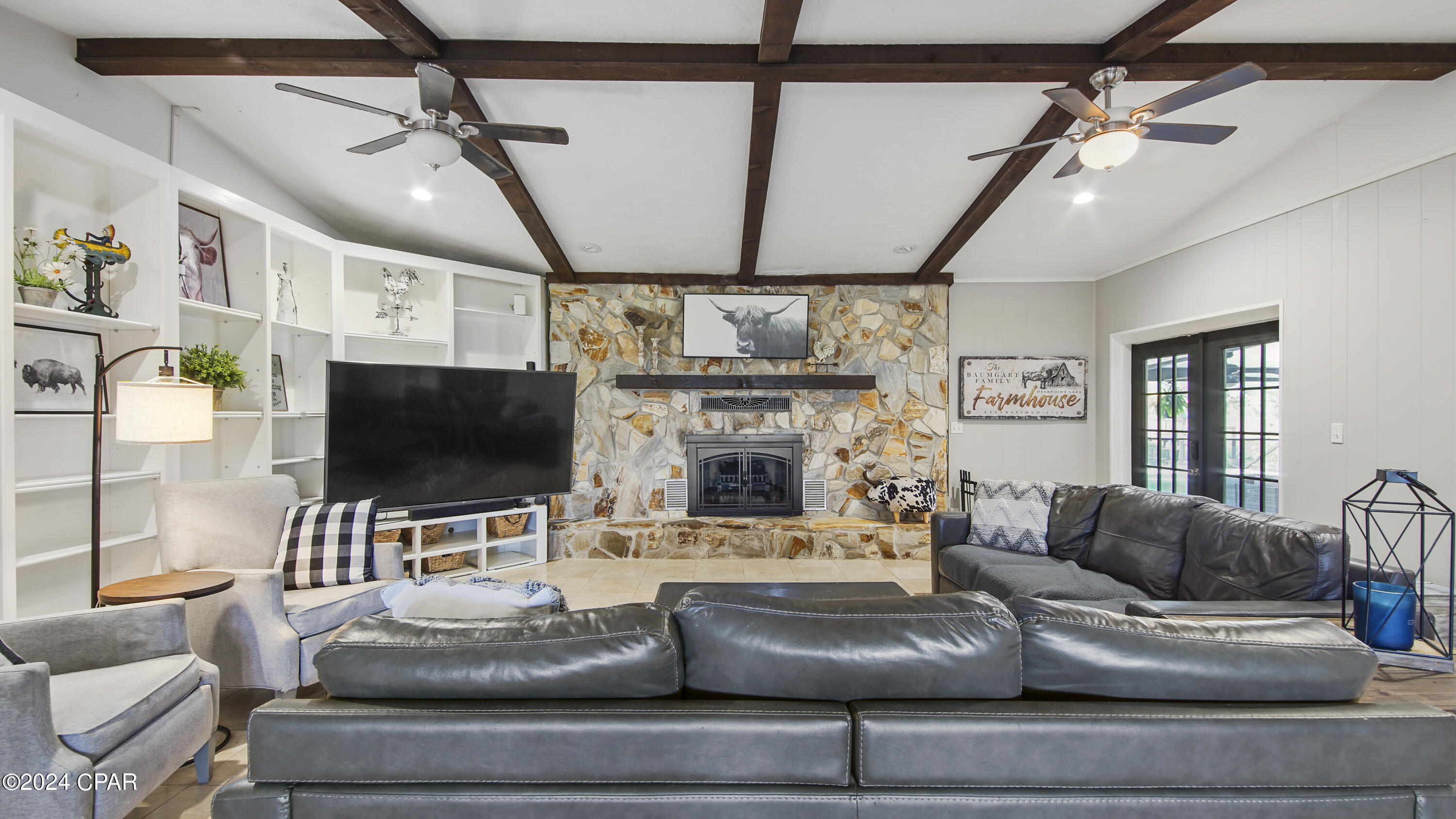 Deerpoint Lake Heights - Residential