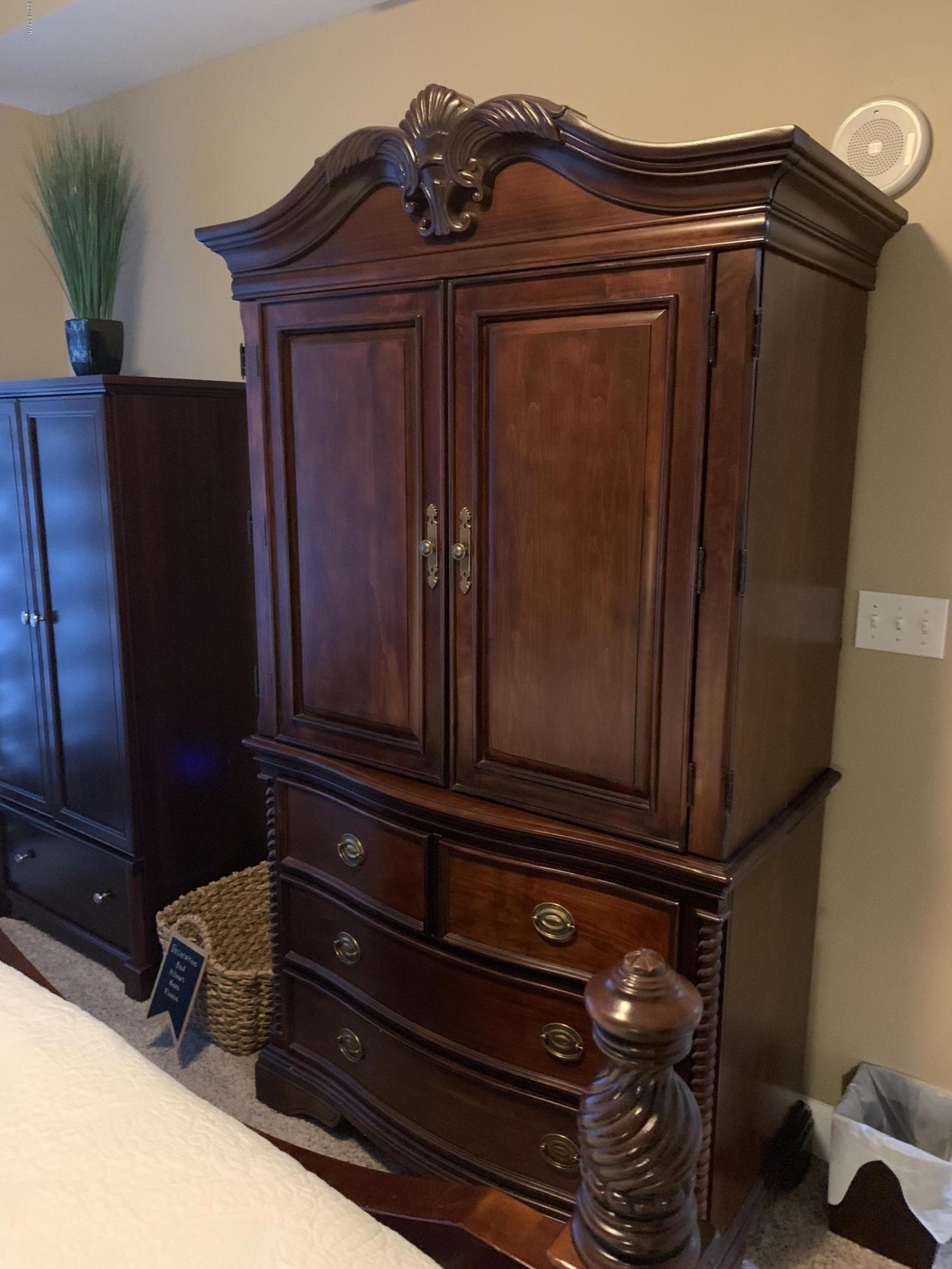 Reflections - Residential Lease