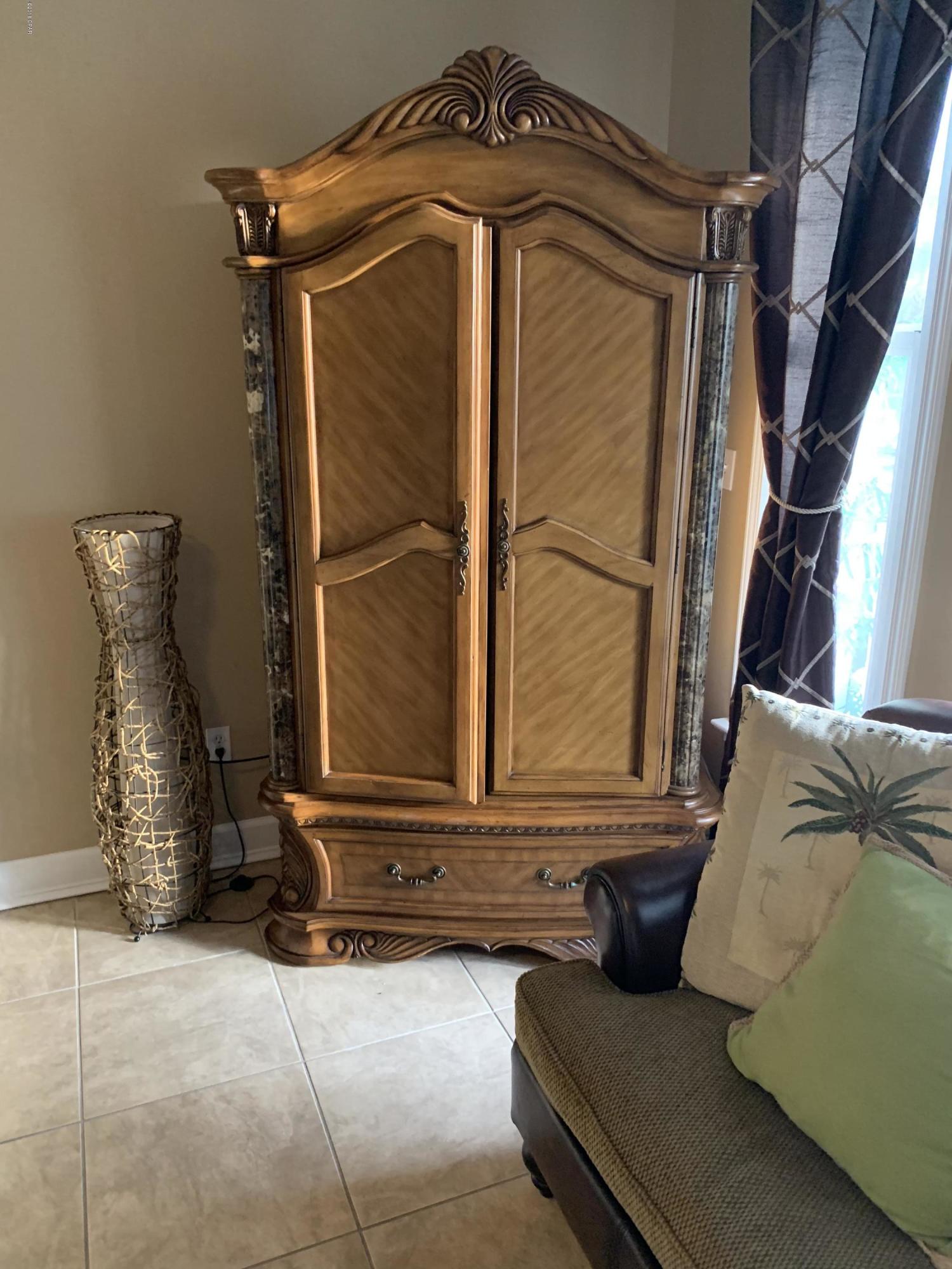 Reflections - Residential Lease