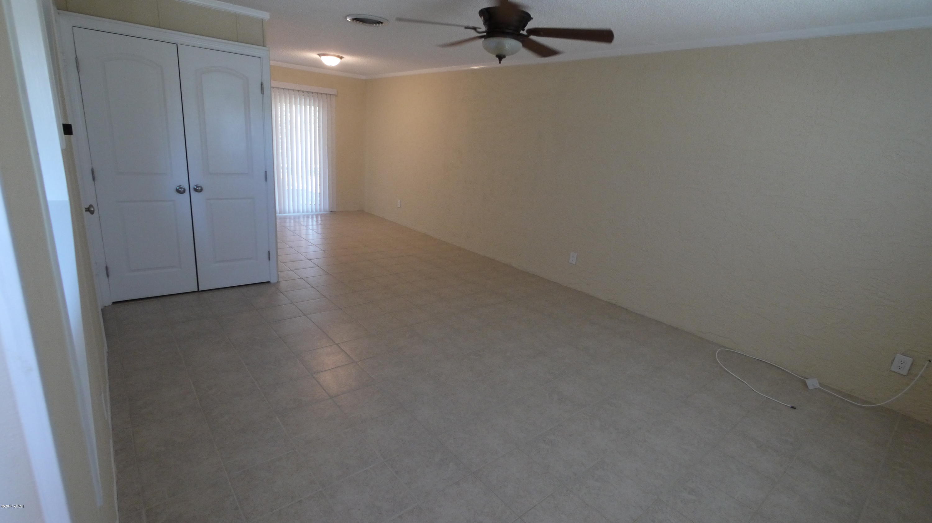 Silver Sands Unit 1 - Residential Lease